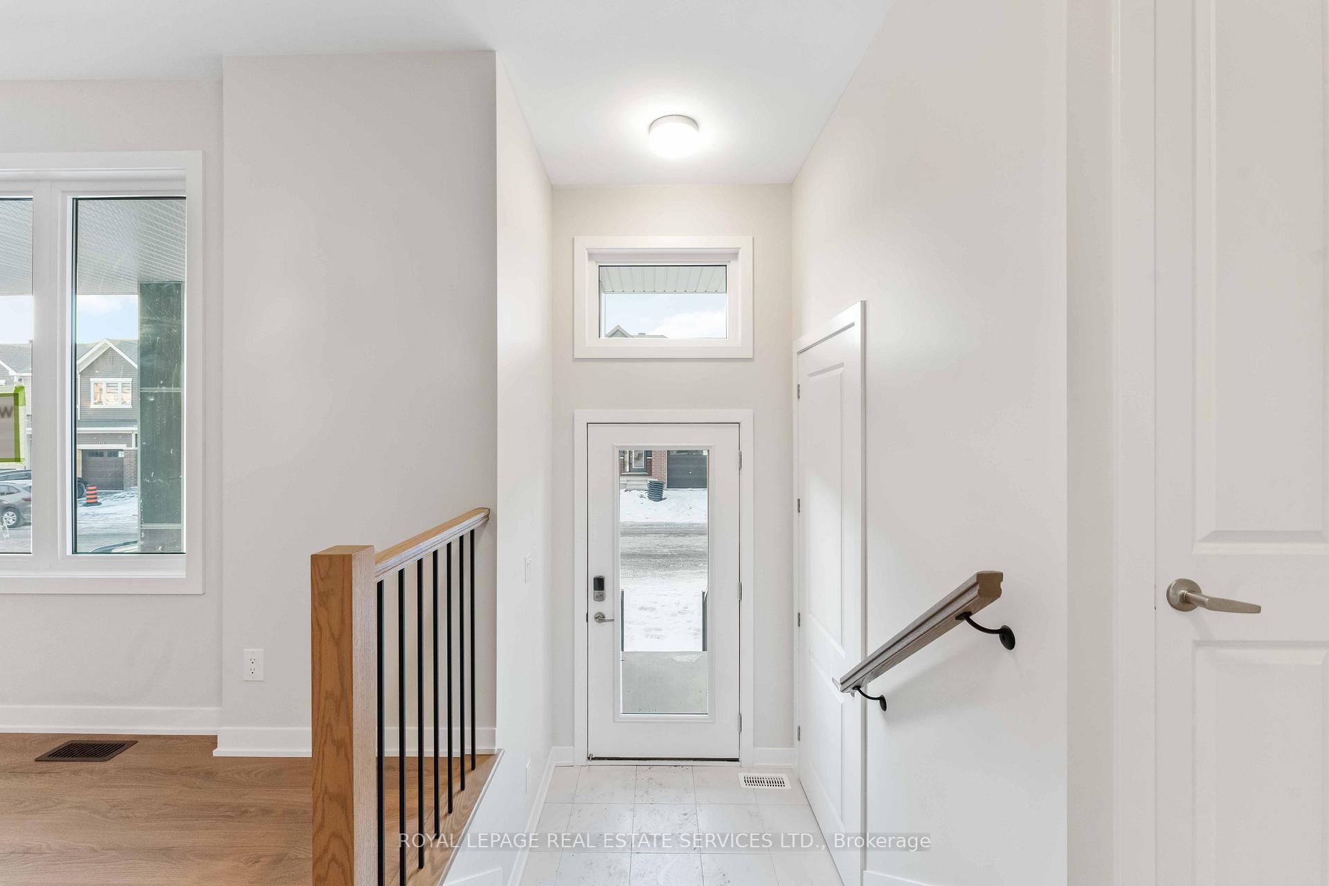 Photo 2 of 183 Beebalm Crescent, Ottawa, Barrhaven - Half Moon Bay — HOMEH