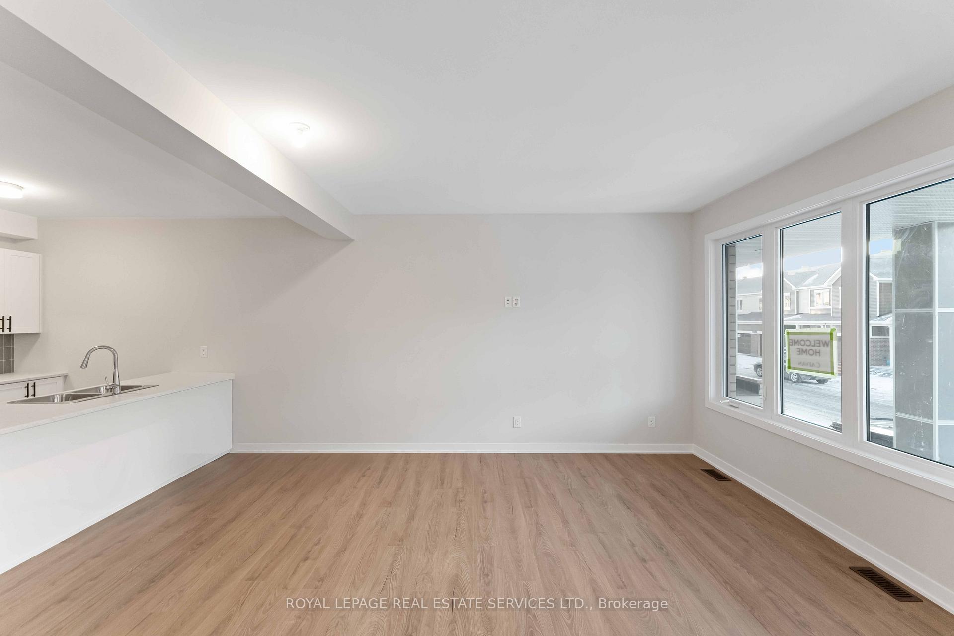 Photo 4 of 183 Beebalm Crescent, Ottawa, Barrhaven - Half Moon Bay — HOMEH