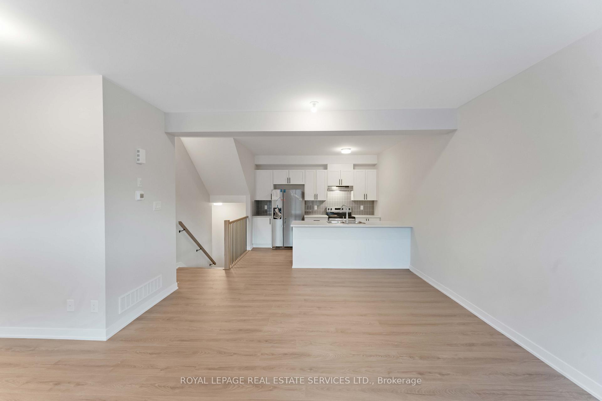 Photo 6 of 183 Beebalm Crescent, Ottawa, Barrhaven - Half Moon Bay — HOMEH