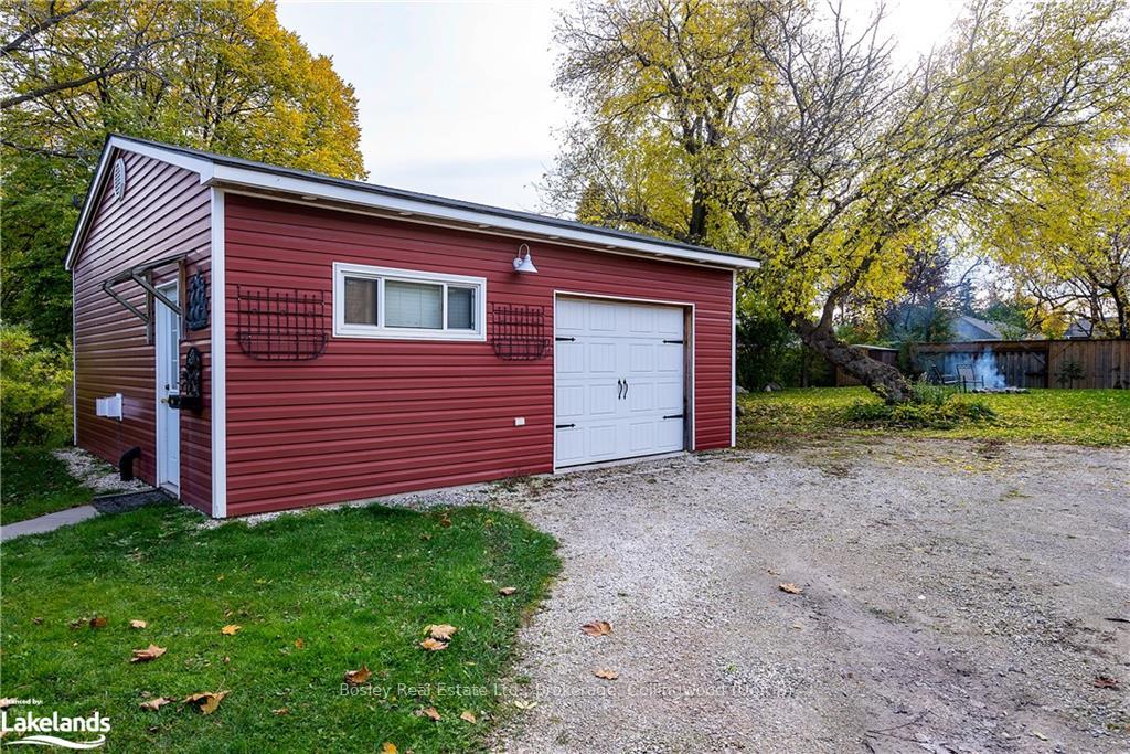 Photo 13 of 396 Sixth Street, Collingwood — HOMEH