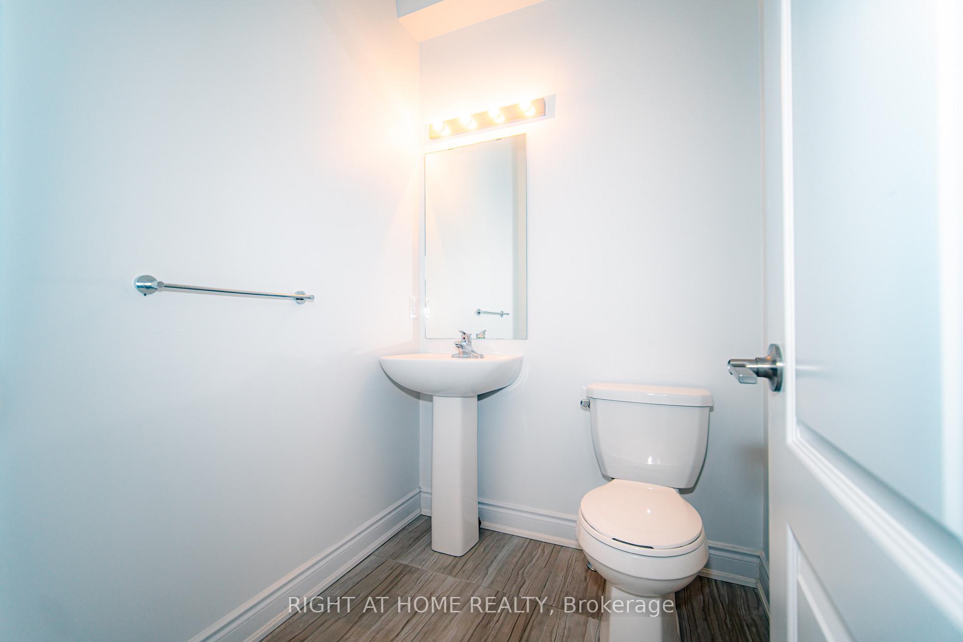Photo 7 of 31 Brown Bear Street, Barrie, Rural Barrie Southwest — HOMEH
