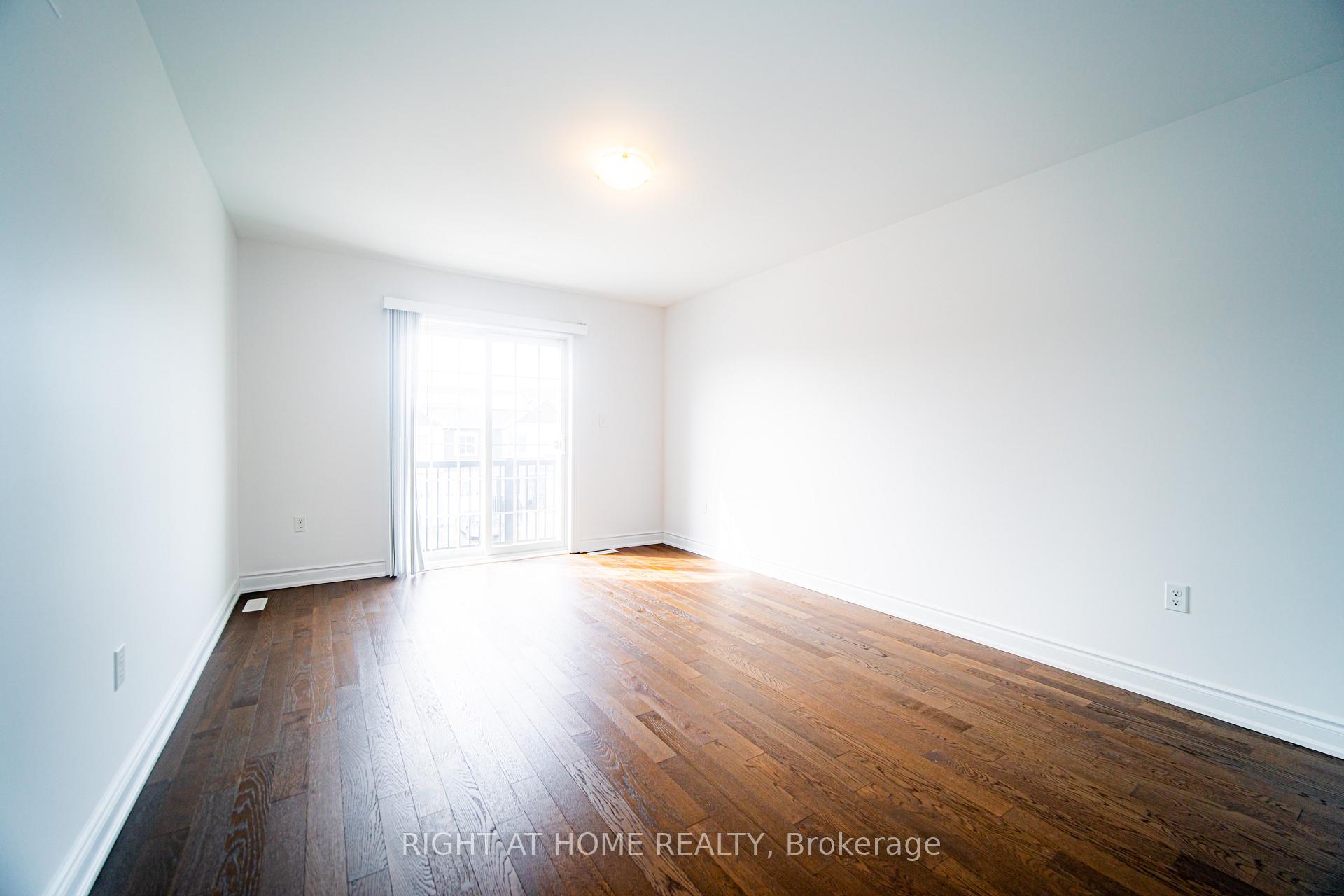 Photo 11 of 31 Brown Bear Street, Barrie, Rural Barrie Southwest — HOMEH
