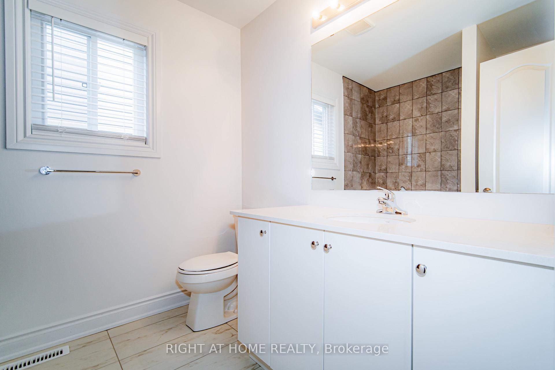 Photo 13 of 31 Brown Bear Street, Barrie, Rural Barrie Southwest — HOMEH