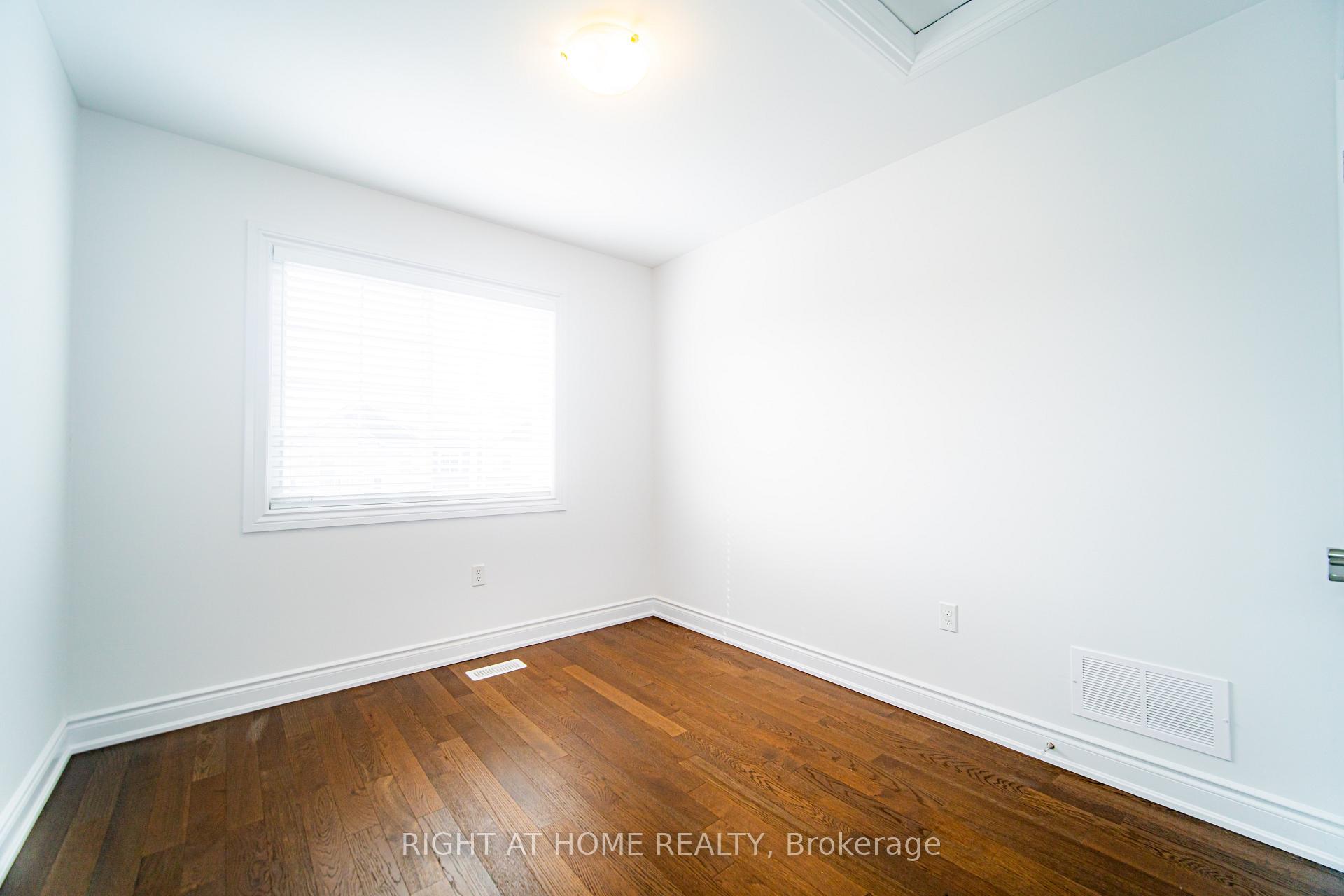 Photo 15 of 31 Brown Bear Street, Barrie, Rural Barrie Southwest — HOMEH