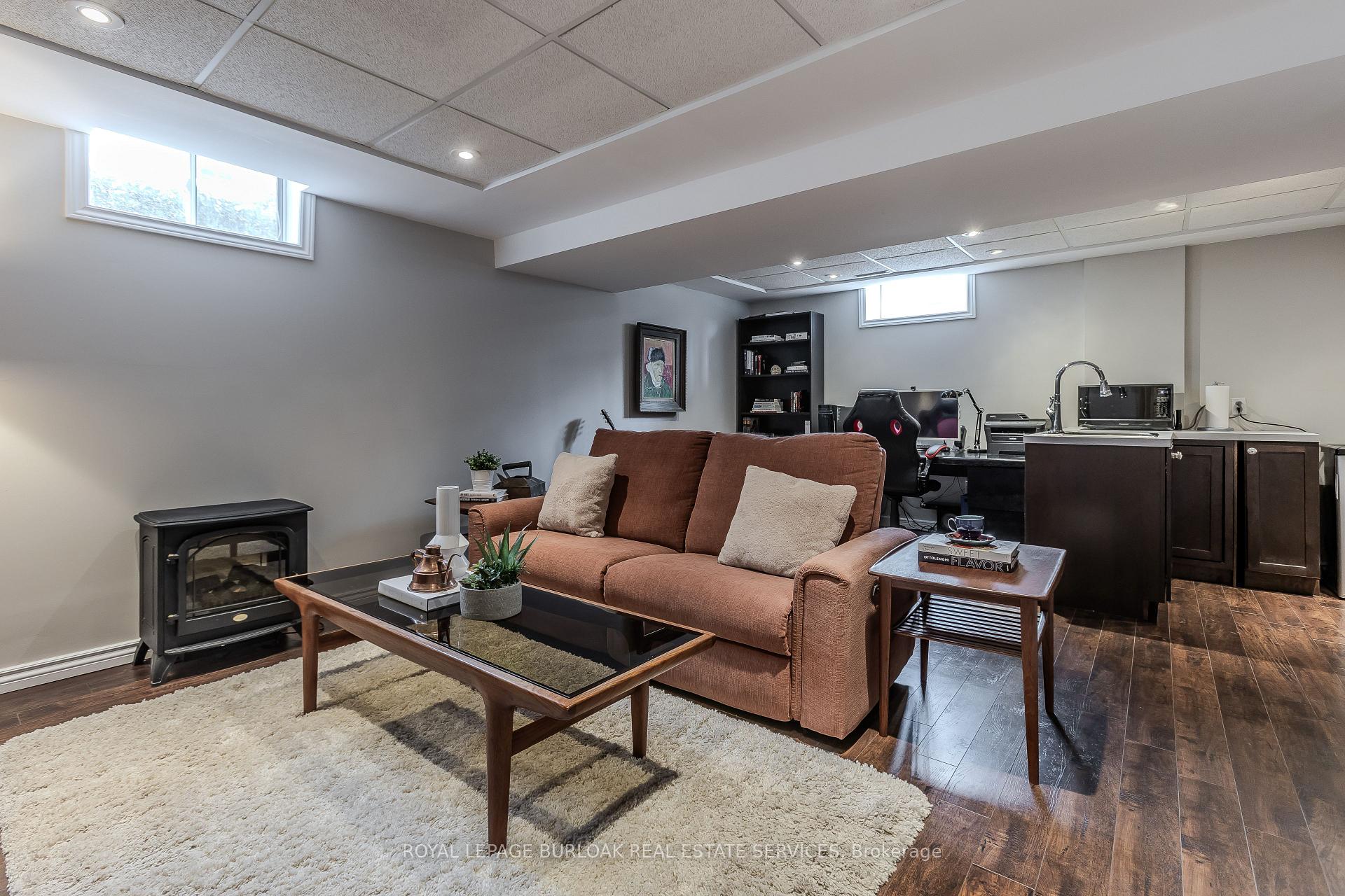Photo 33 of 82 Terrace Drive, Grimsby, Grimsby East — HOMEH
