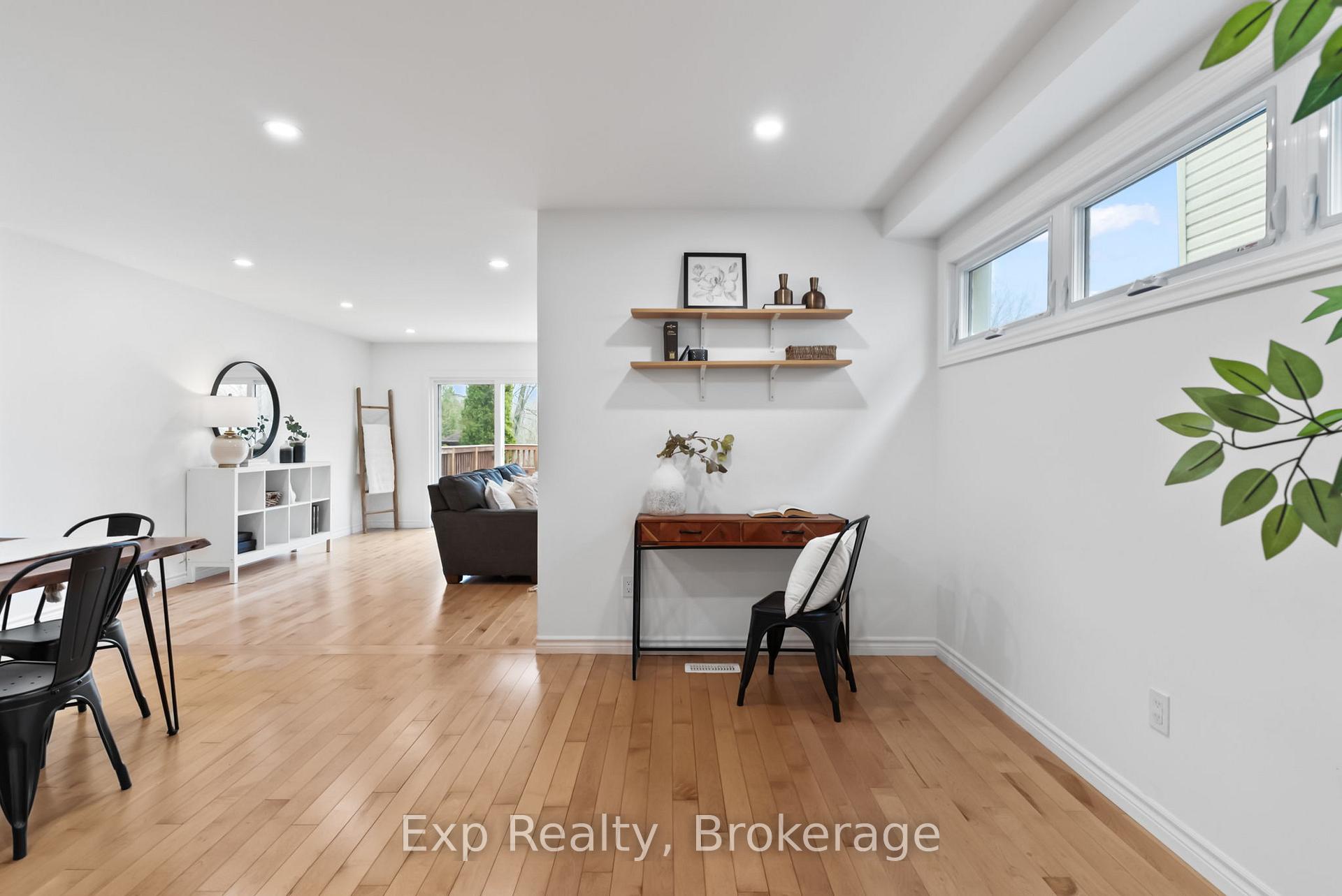 Photo 20 of 54 Hobbs Drive, Clarington, Bowmanville — HOMEH