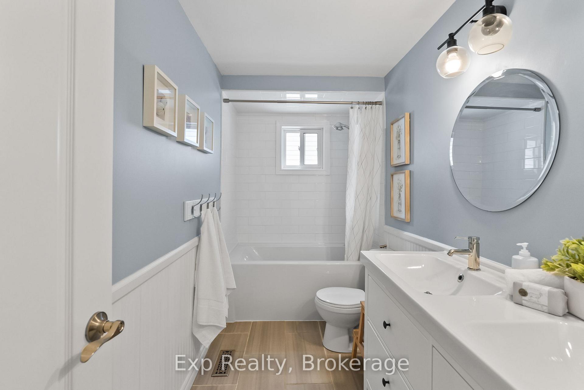 Photo 23 of 54 Hobbs Drive, Clarington, Bowmanville — HOMEH