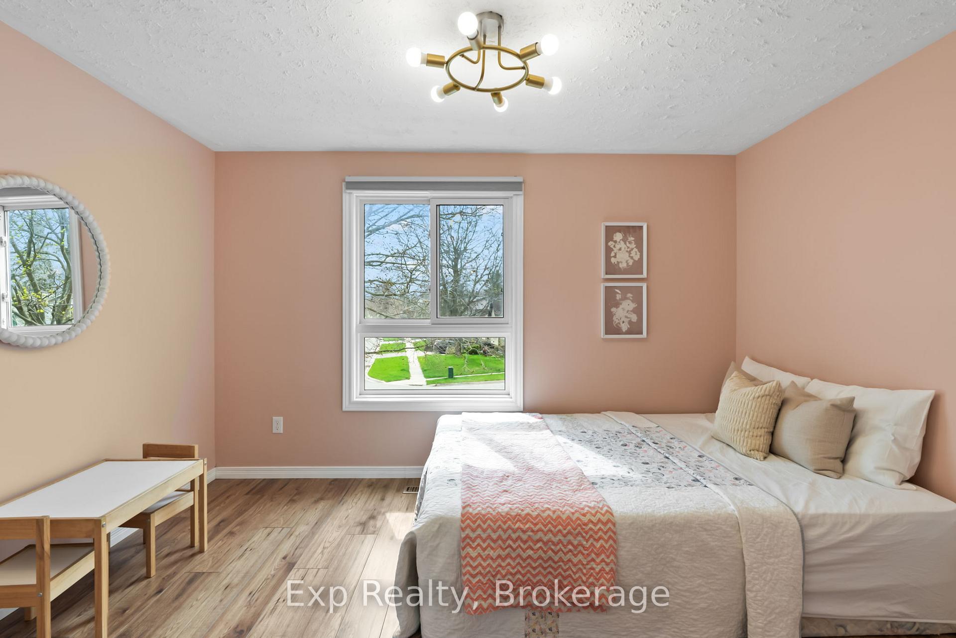 Photo 36 of 54 Hobbs Drive, Clarington, Bowmanville — HOMEH