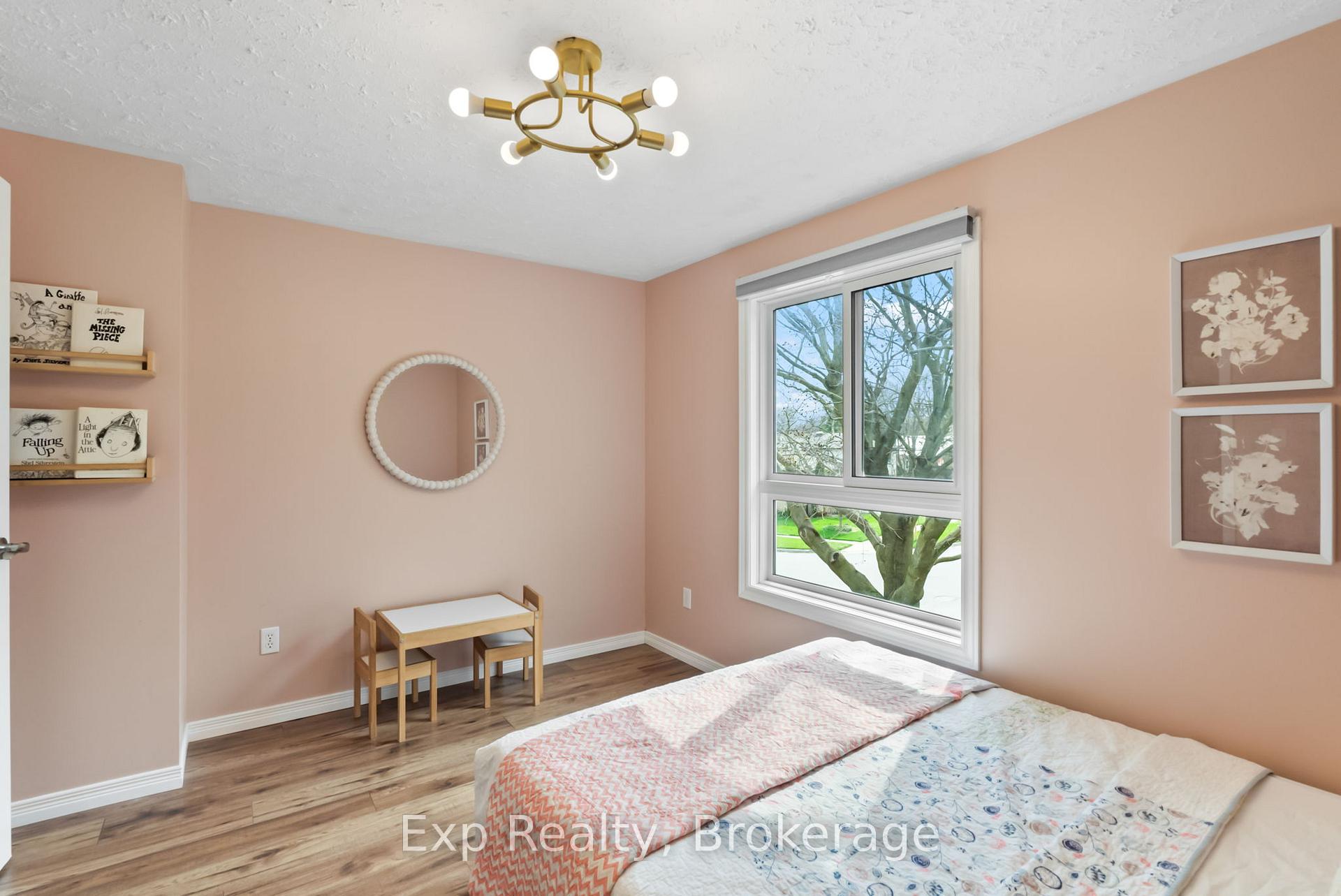 Photo 37 of 54 Hobbs Drive, Clarington, Bowmanville — HOMEH