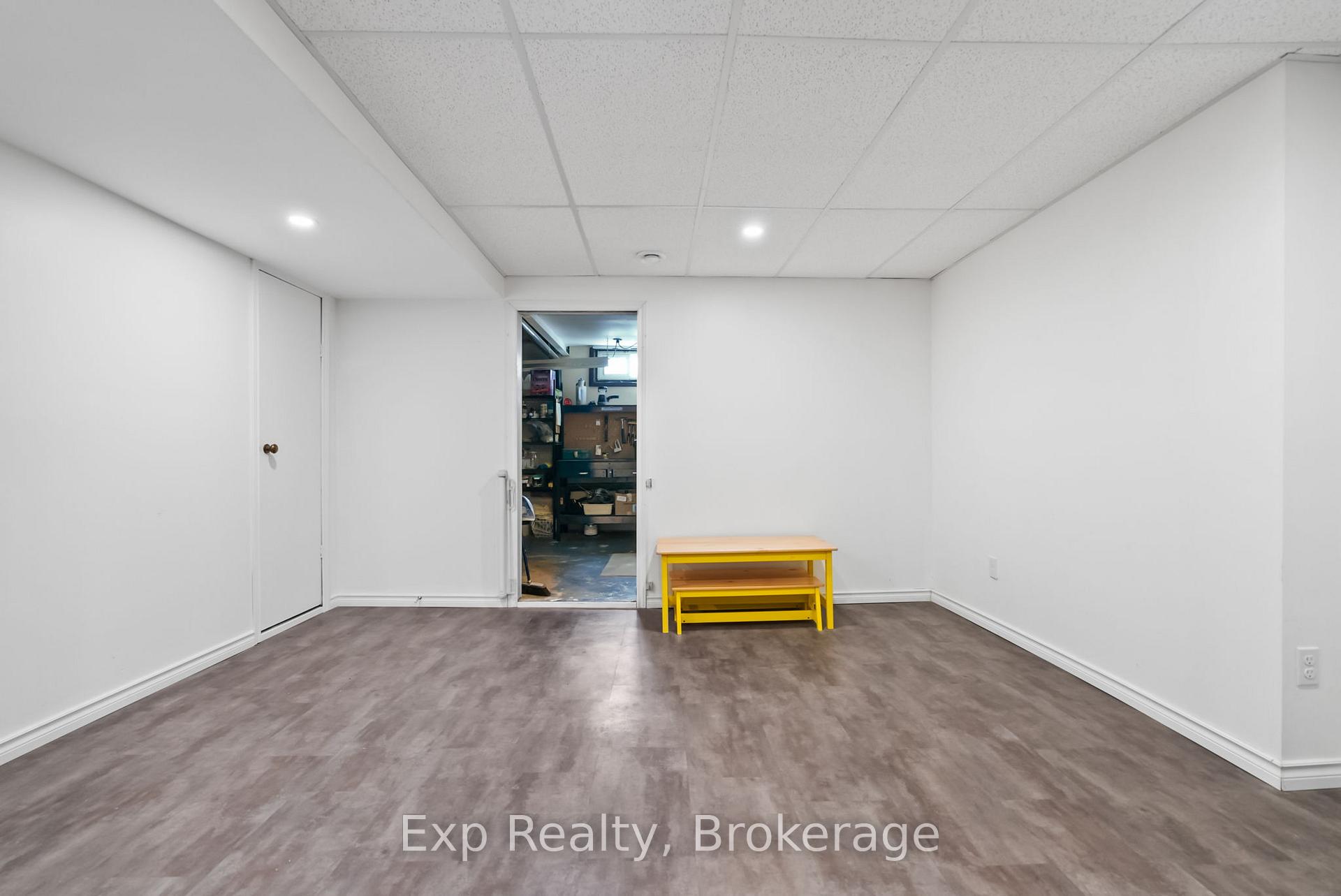 Photo 40 of 54 Hobbs Drive, Clarington, Bowmanville — HOMEH