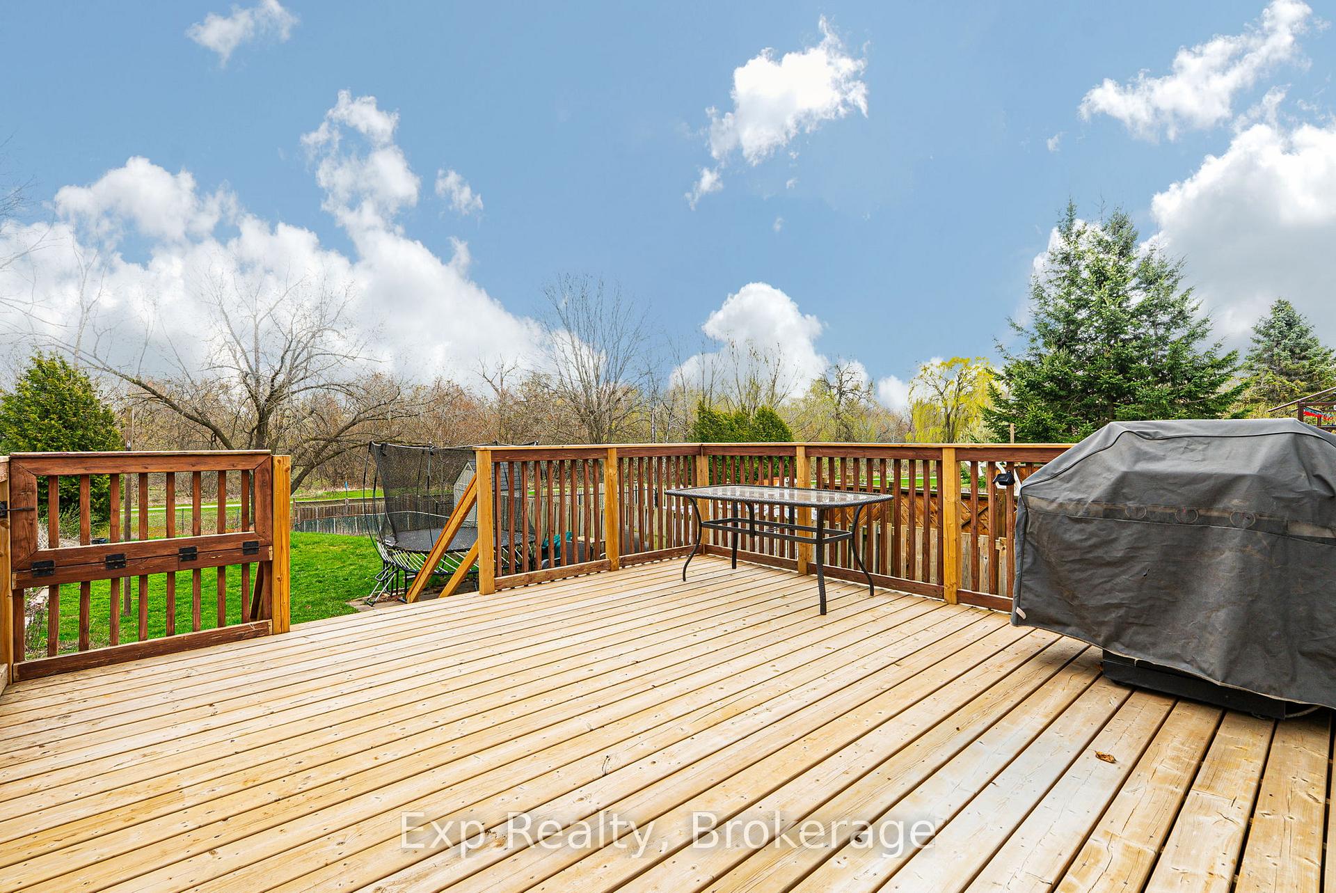 Photo 46 of 54 Hobbs Drive, Clarington, Bowmanville — HOMEH
