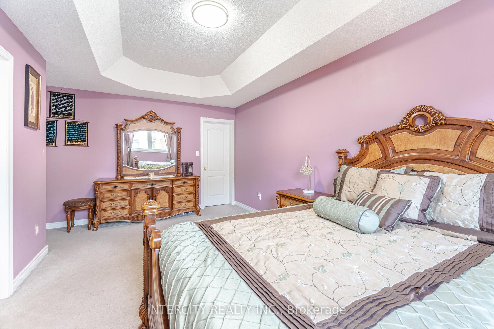 Photo 26 of 30 Pape Drive, Brampton, Sandringham-Wellington — HOMEH