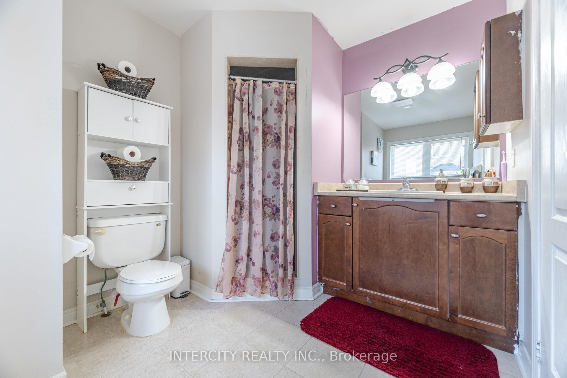 Photo 13 of 30 Pape Drive, Brampton, Sandringham-Wellington — HOMEH