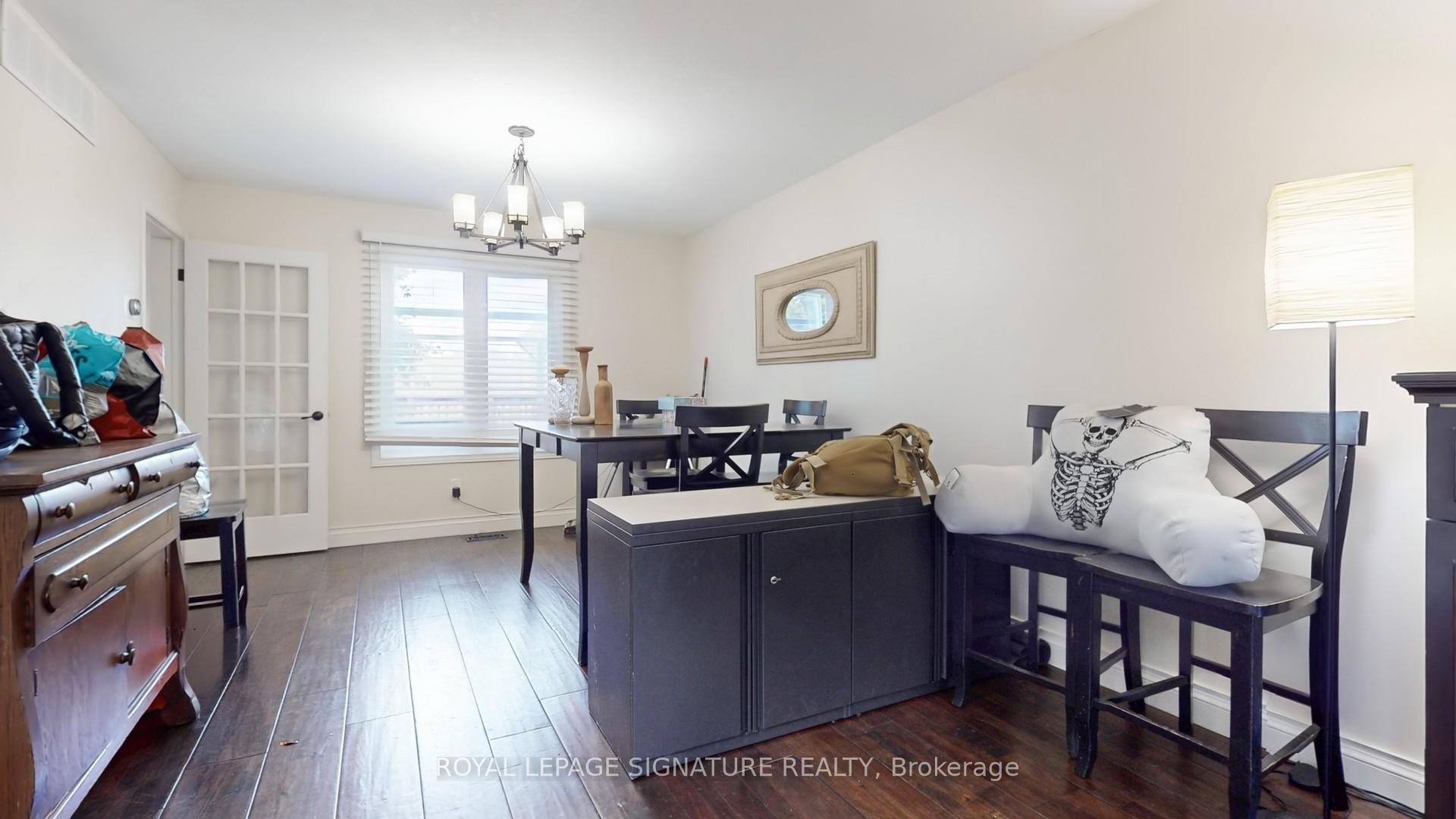 Photo 7 of 16 Mollison Court, Guelph, Kortright Hills — HOMEH
