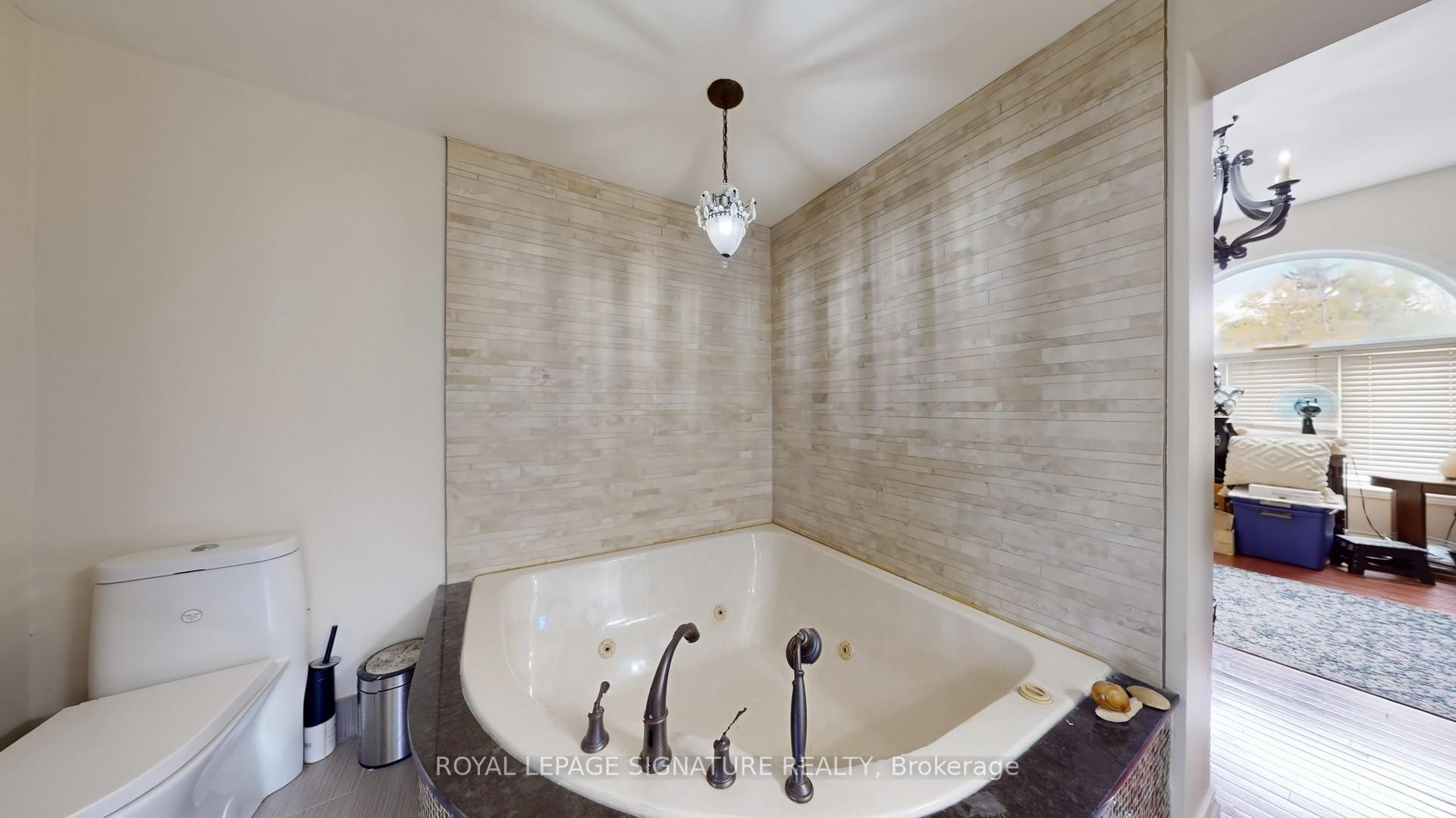 Photo 21 of 16 Mollison Court, Guelph, Kortright Hills — HOMEH