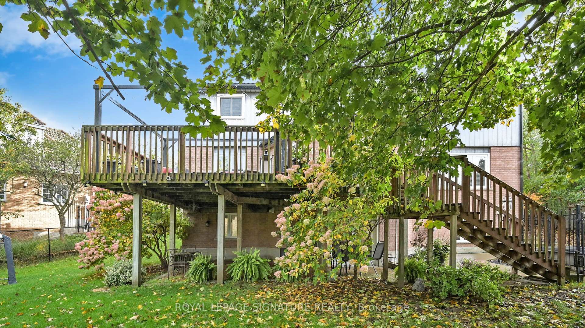 Photo 38 of 16 Mollison Court, Guelph, Kortright Hills — HOMEH