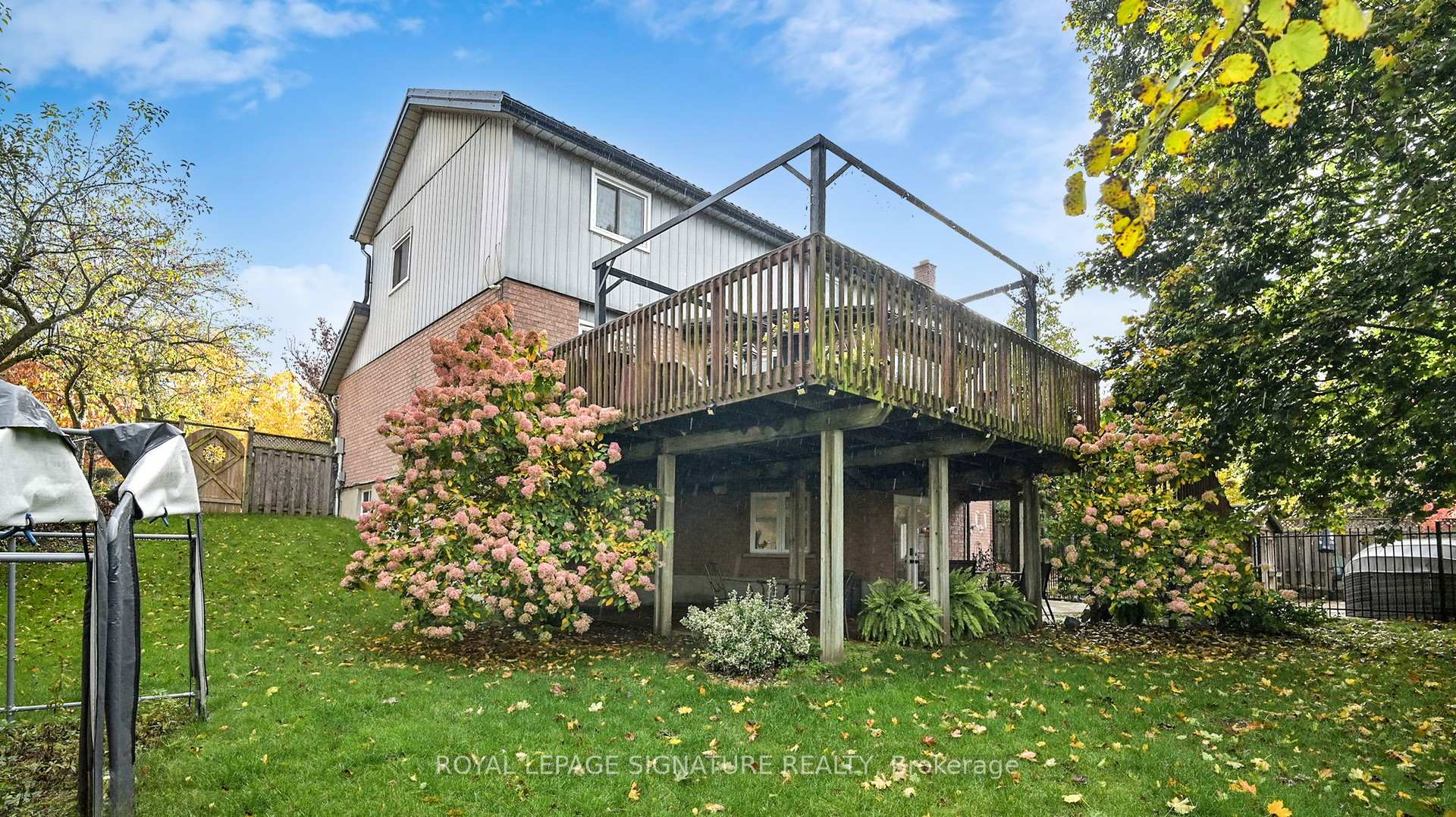 Photo 41 of 16 Mollison Court, Guelph, Kortright Hills — HOMEH