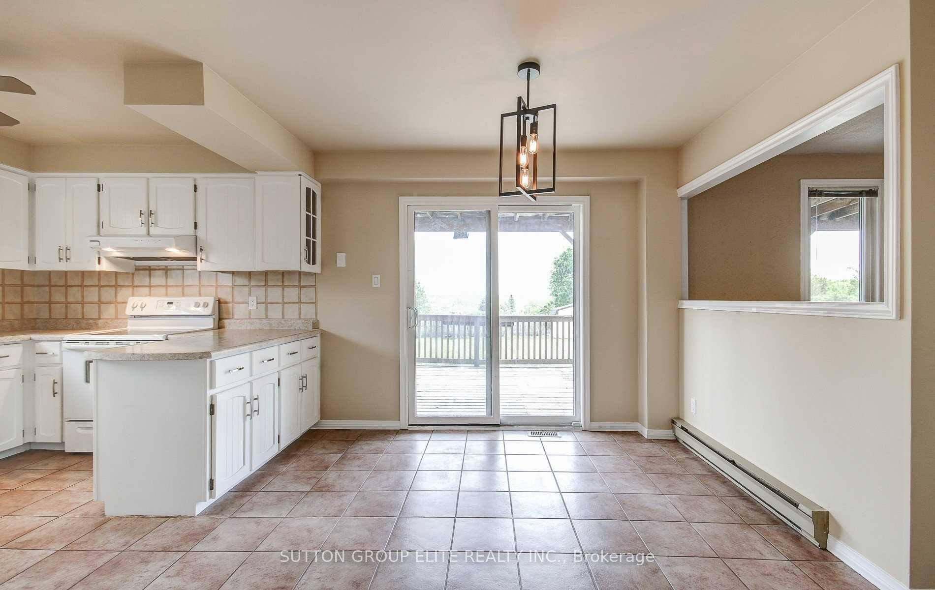 Photo 5 of 57 Fairmeadow Drive, Guelph, Willow West/Sugarbush/West Acres — HOMEH