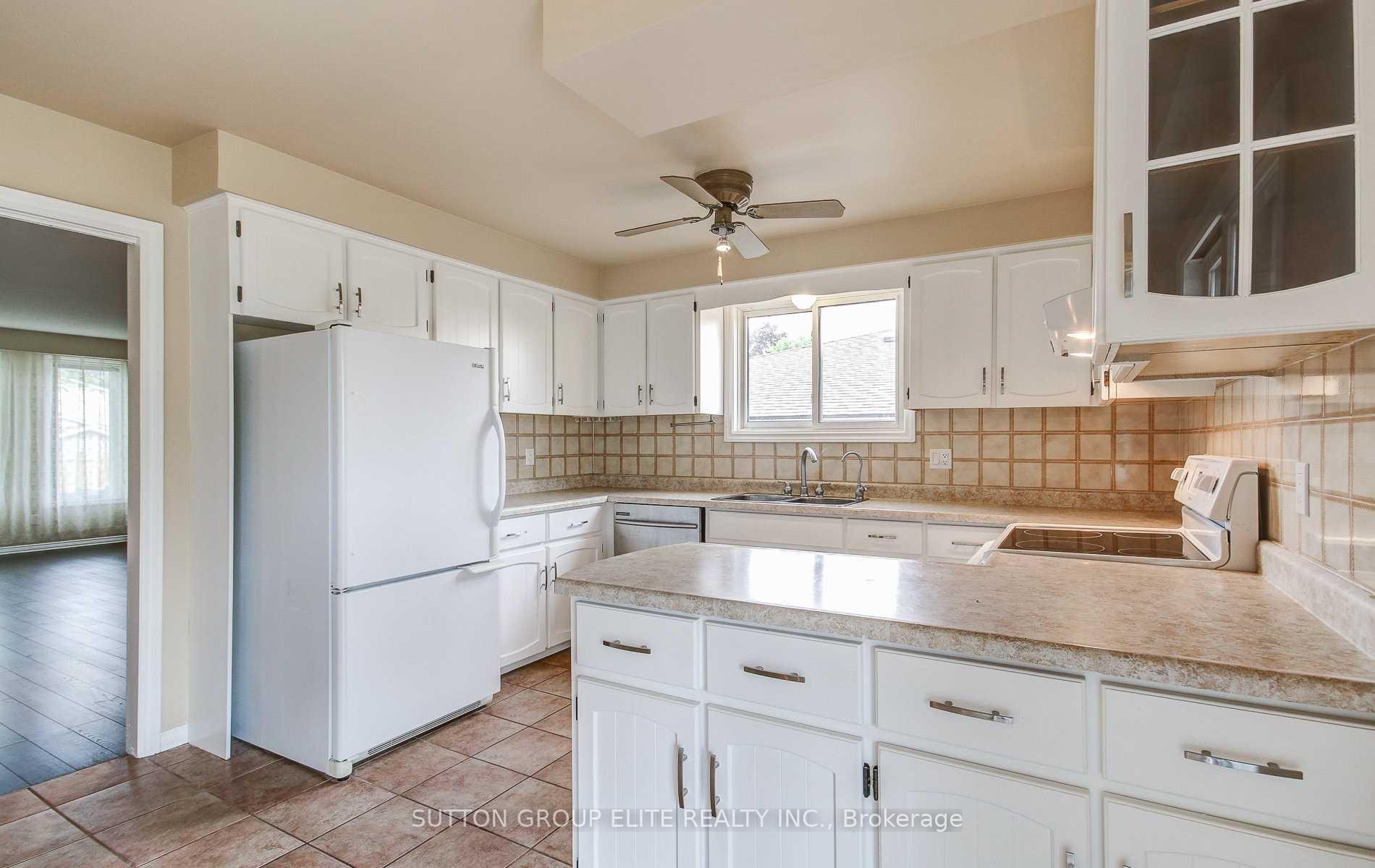 Photo 6 of 57 Fairmeadow Drive, Guelph, Willow West/Sugarbush/West Acres — HOMEH