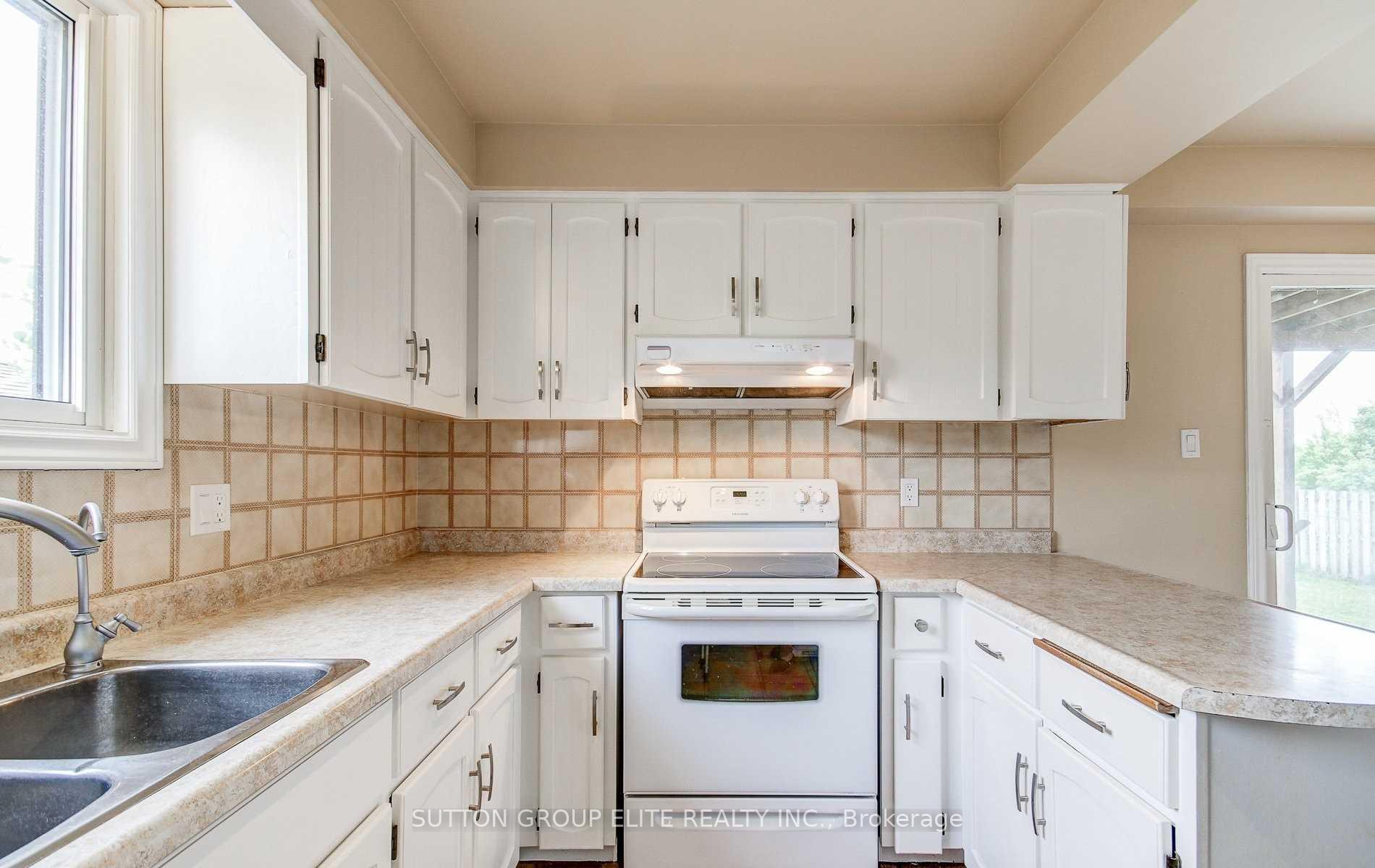 Photo 7 of 57 Fairmeadow Drive, Guelph, Willow West/Sugarbush/West Acres — HOMEH