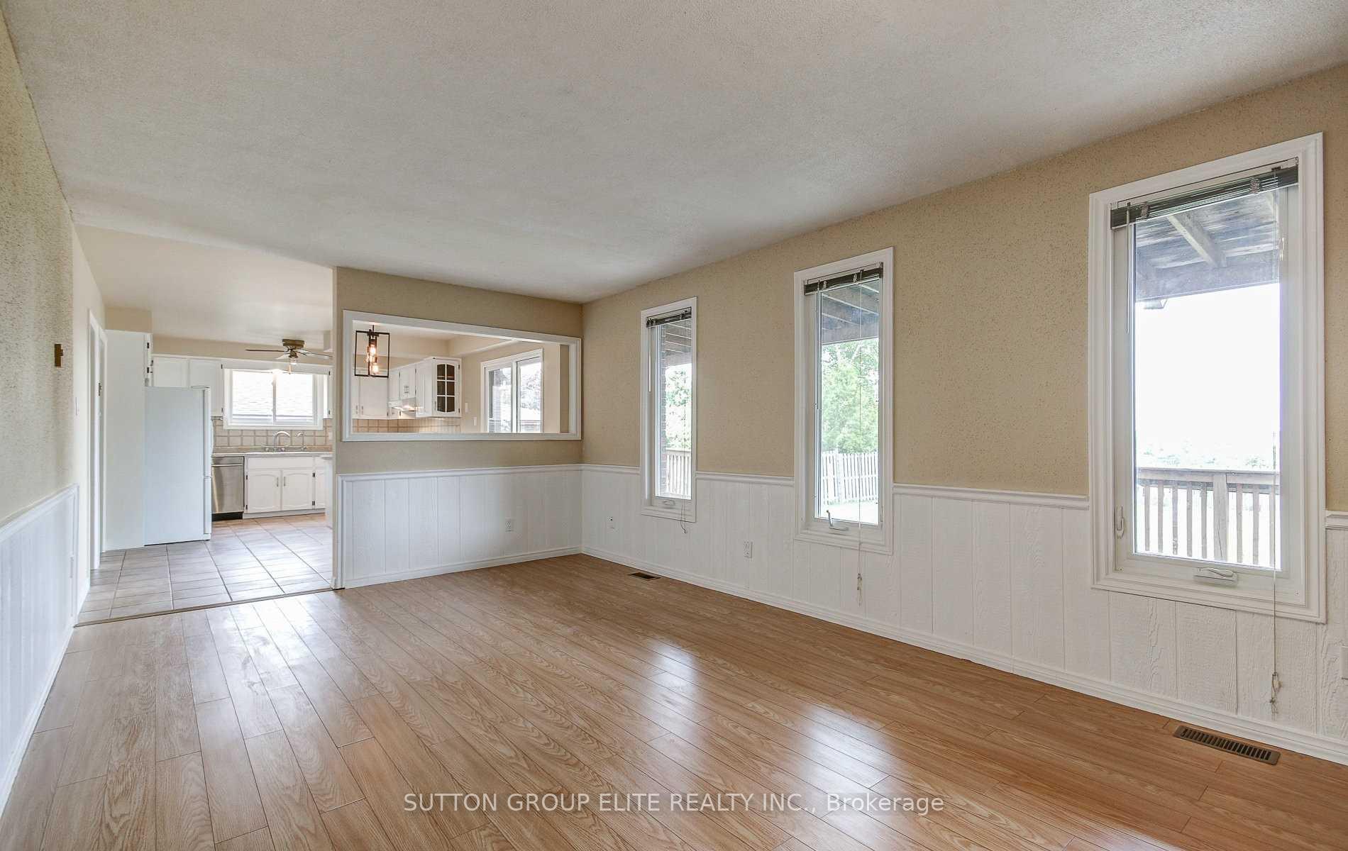 Photo 12 of 57 Fairmeadow Drive, Guelph, Willow West/Sugarbush/West Acres — HOMEH