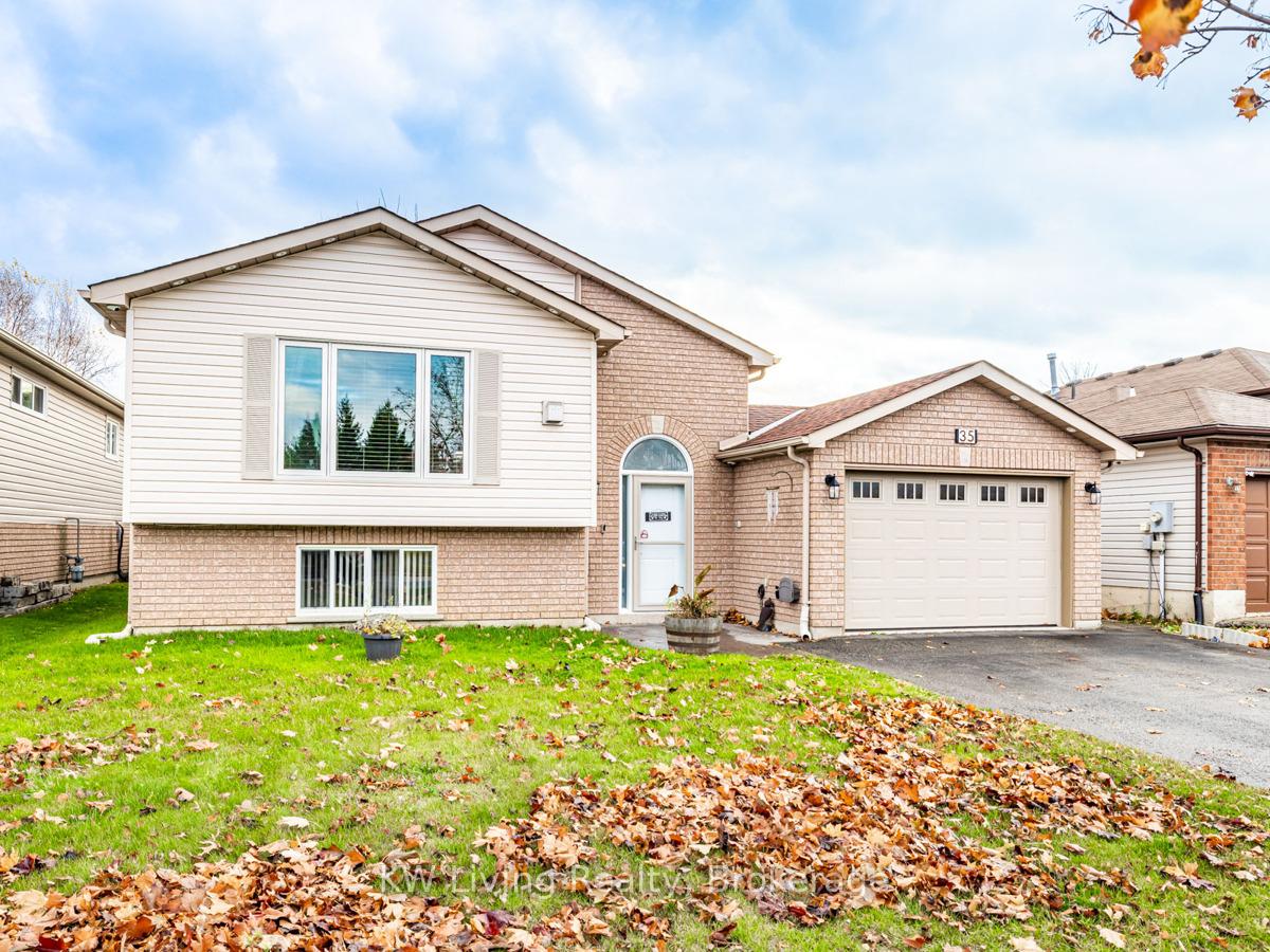 Photo 2 of 35 Mapleton Avenue, Barrie, Holly — HOMEH