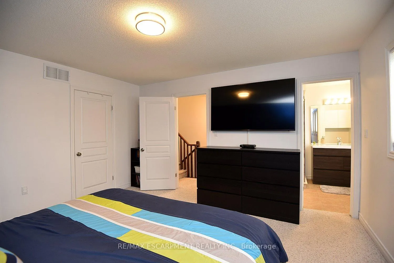 Photo 21 of 102 Celestial Crescent, Hamilton, Hannon — HOMEH