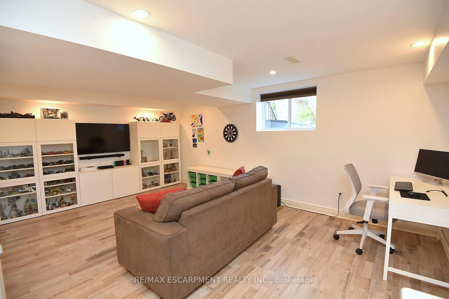 Photo 36 of 102 Celestial Crescent, Hamilton, Hannon — HOMEH
