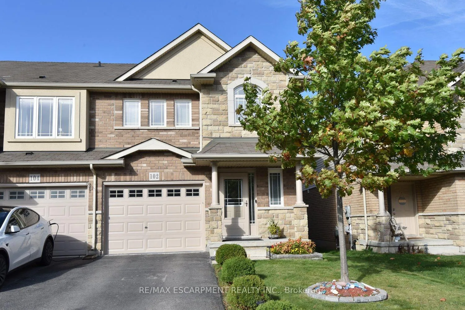 Photo 45 of 102 Celestial Crescent, Hamilton, Hannon — HOMEH