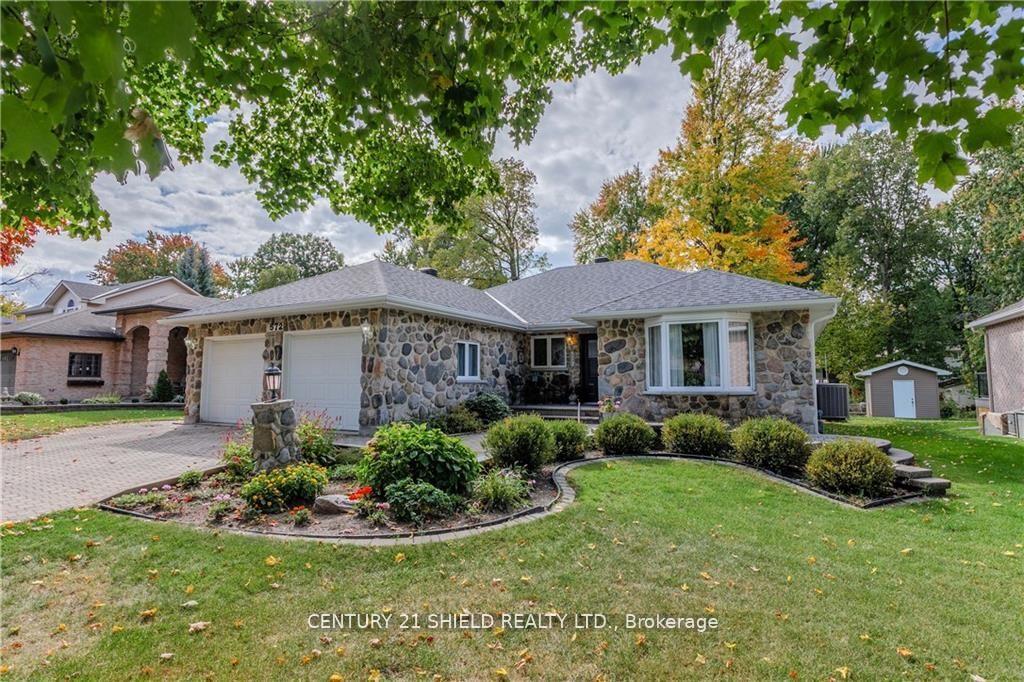 Front of 572 Dean Drive