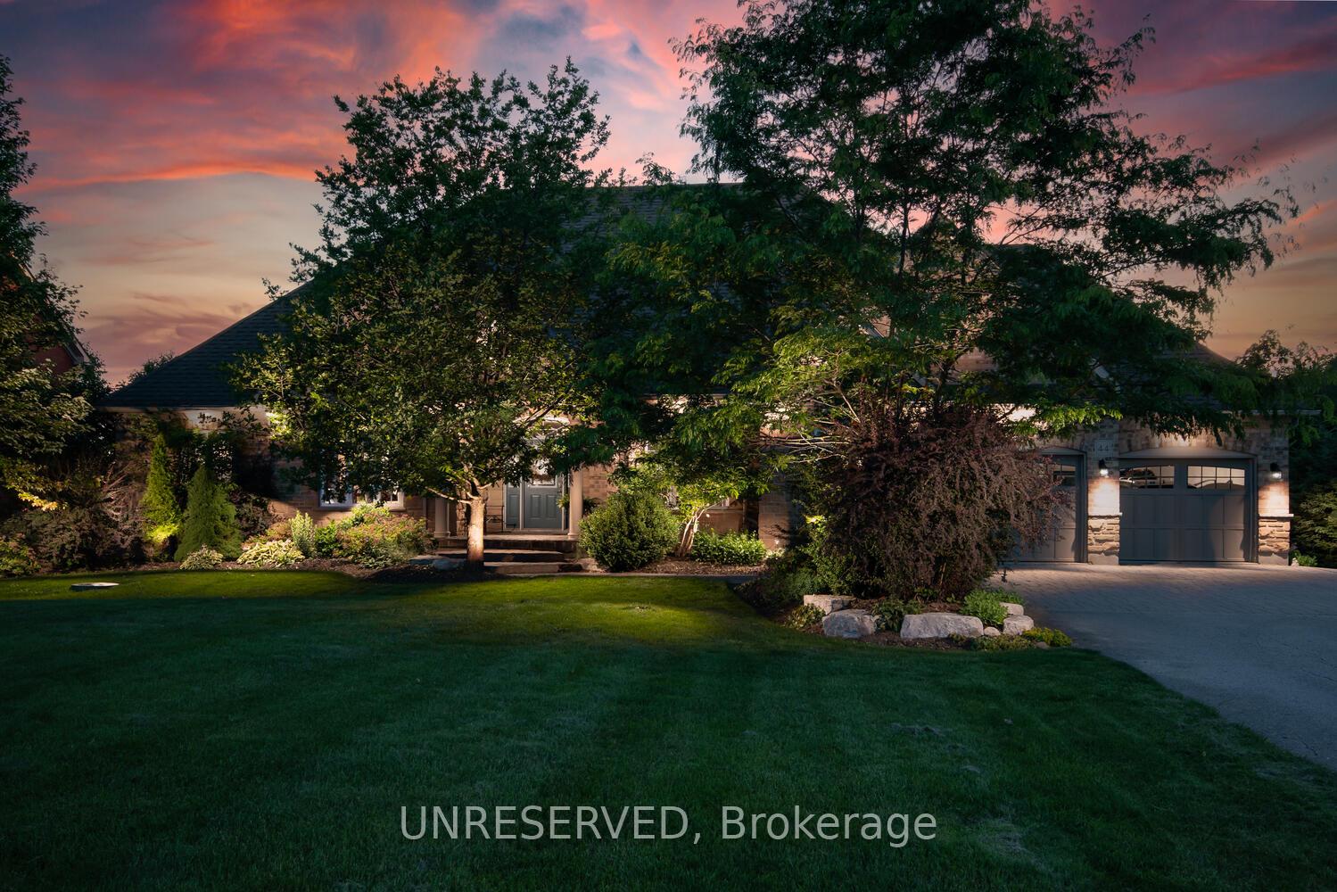 Photo 2 of 44 Leenders Lane, Erin — HOMEH