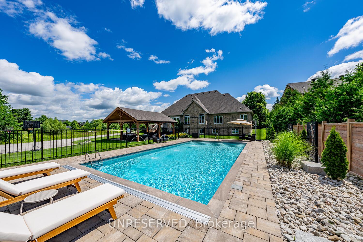 Photo 4 of 44 Leenders Lane, Erin — HOMEH