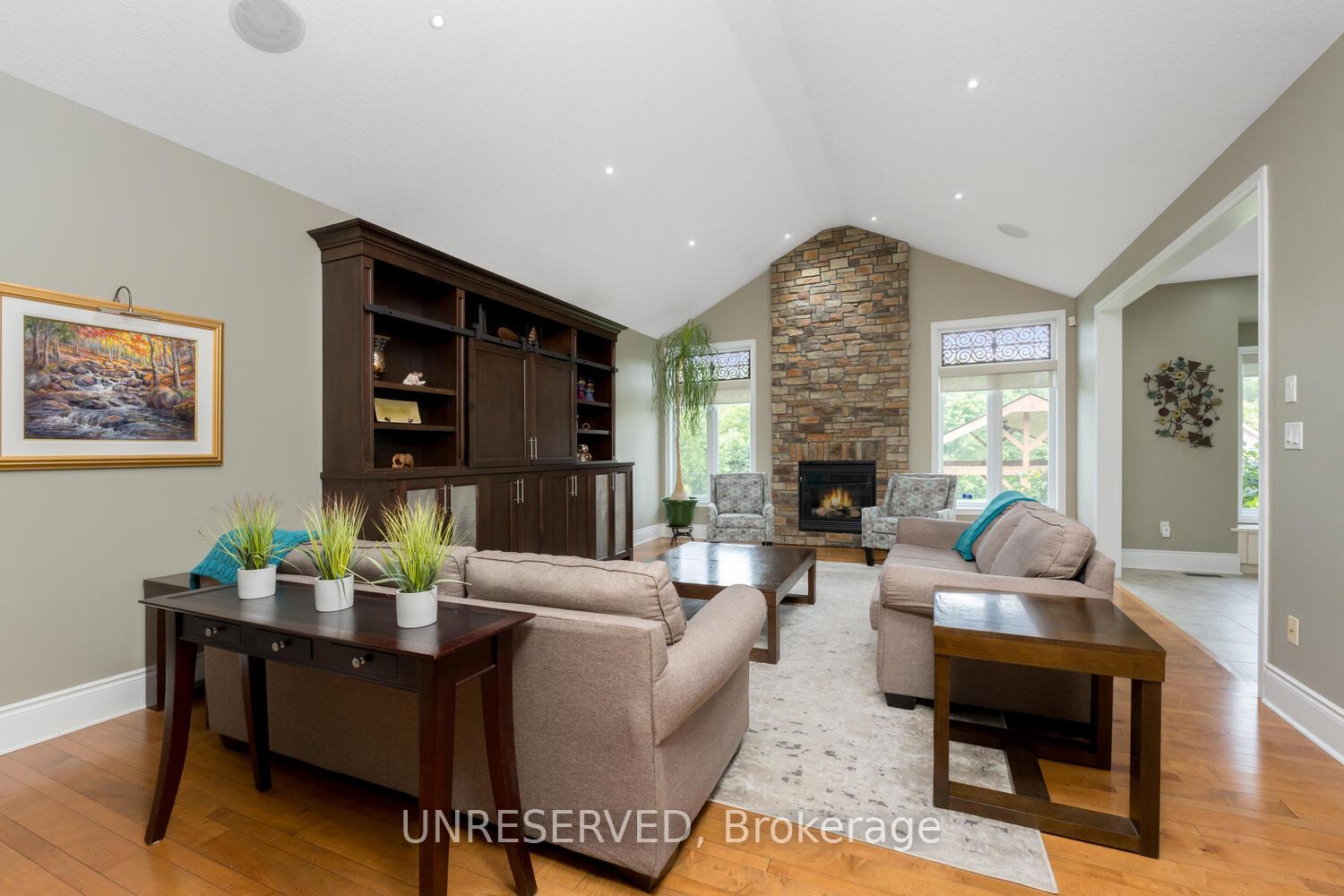 Photo 8 of 44 Leenders Lane, Erin — HOMEH