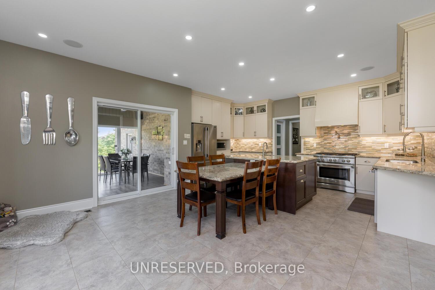 Photo 10 of 44 Leenders Lane, Erin — HOMEH