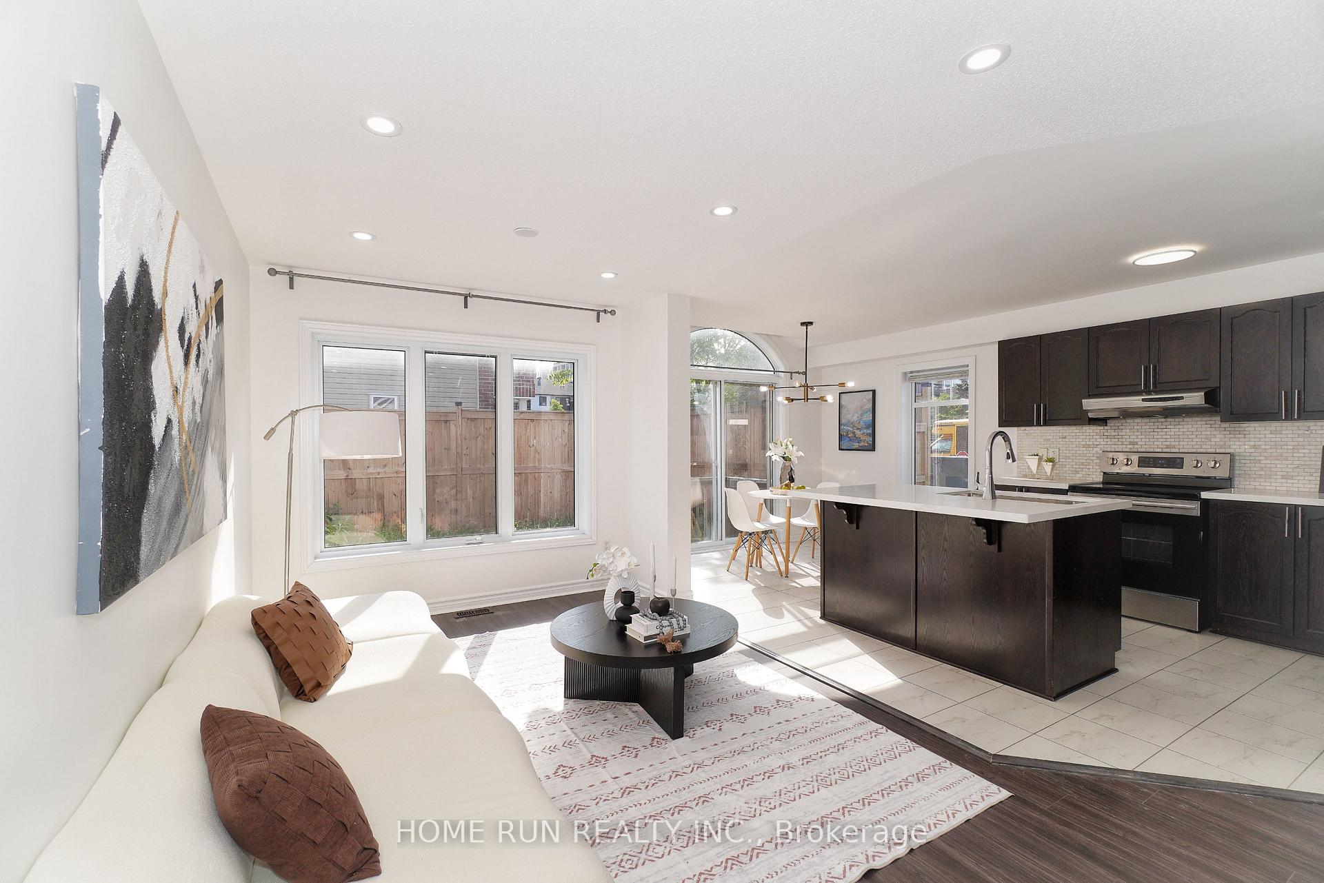 Photo 5 of 418 Silverstone Way, Ottawa, Barrhaven - Strandherd — HOMEH