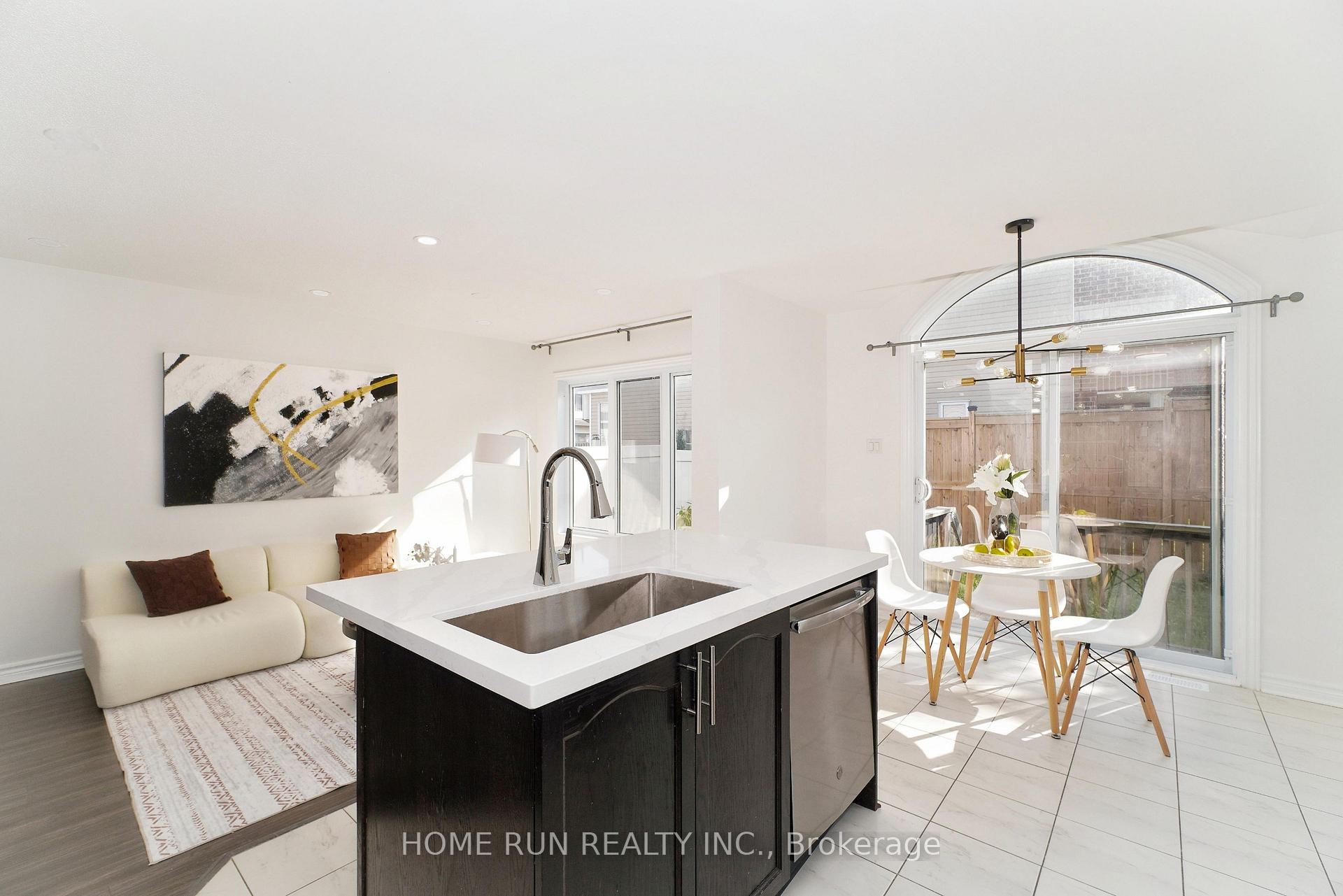 Photo 17 of 418 Silverstone Way, Ottawa, Barrhaven - Strandherd — HOMEH
