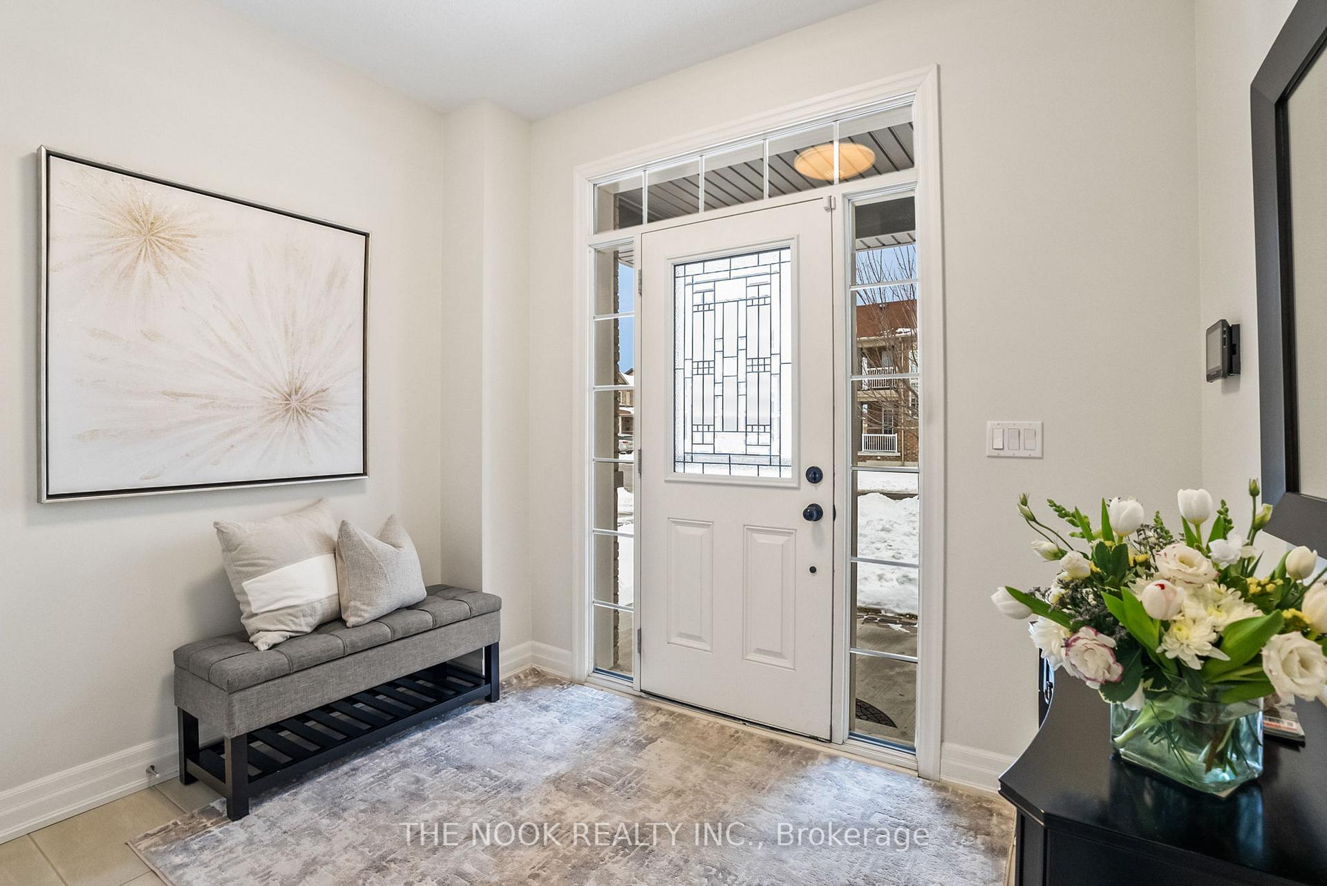 Photo 3 of 15 Purdy Place, Clarington, Bowmanville — HOMEH