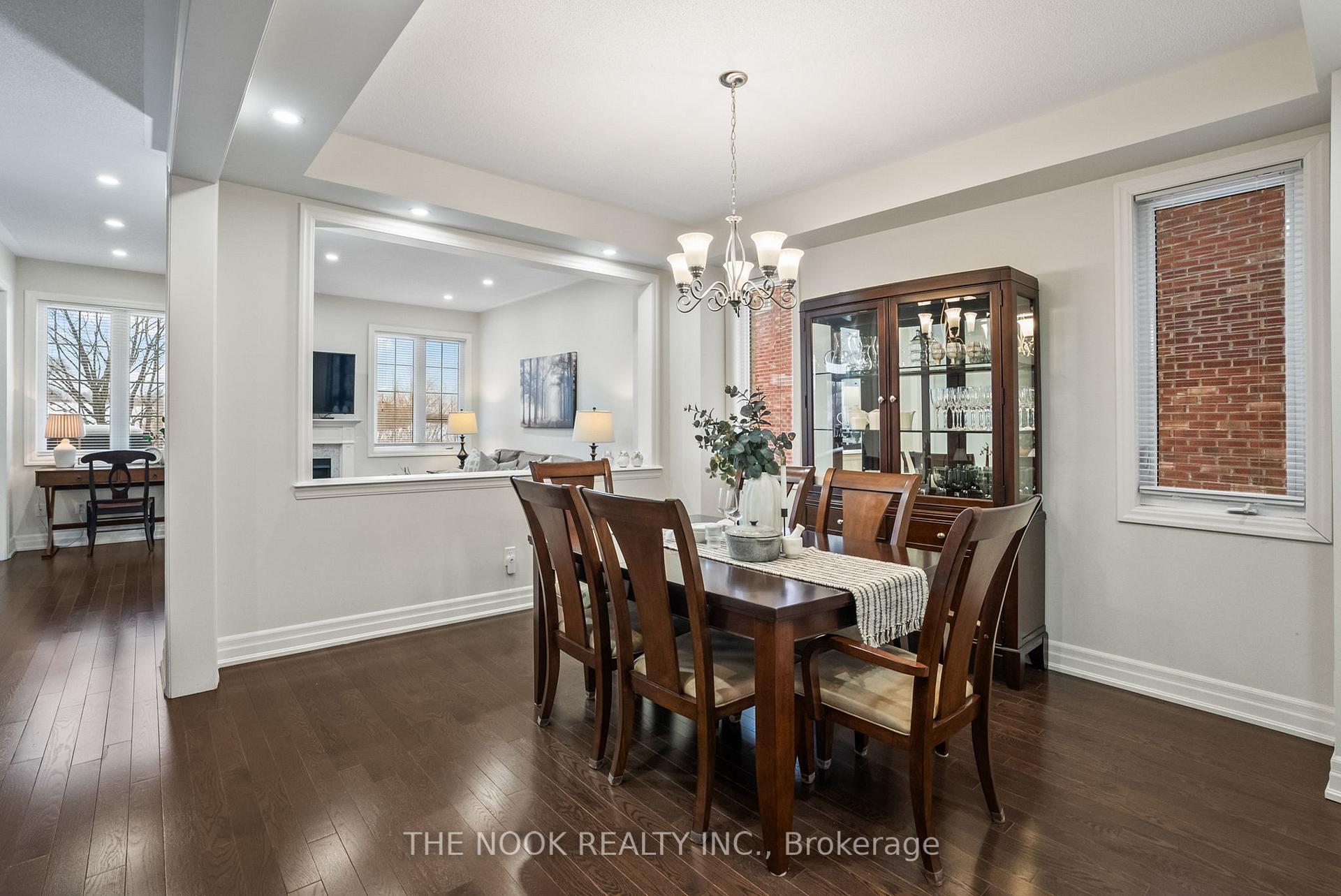 Photo 4 of 15 Purdy Place, Clarington, Bowmanville — HOMEH