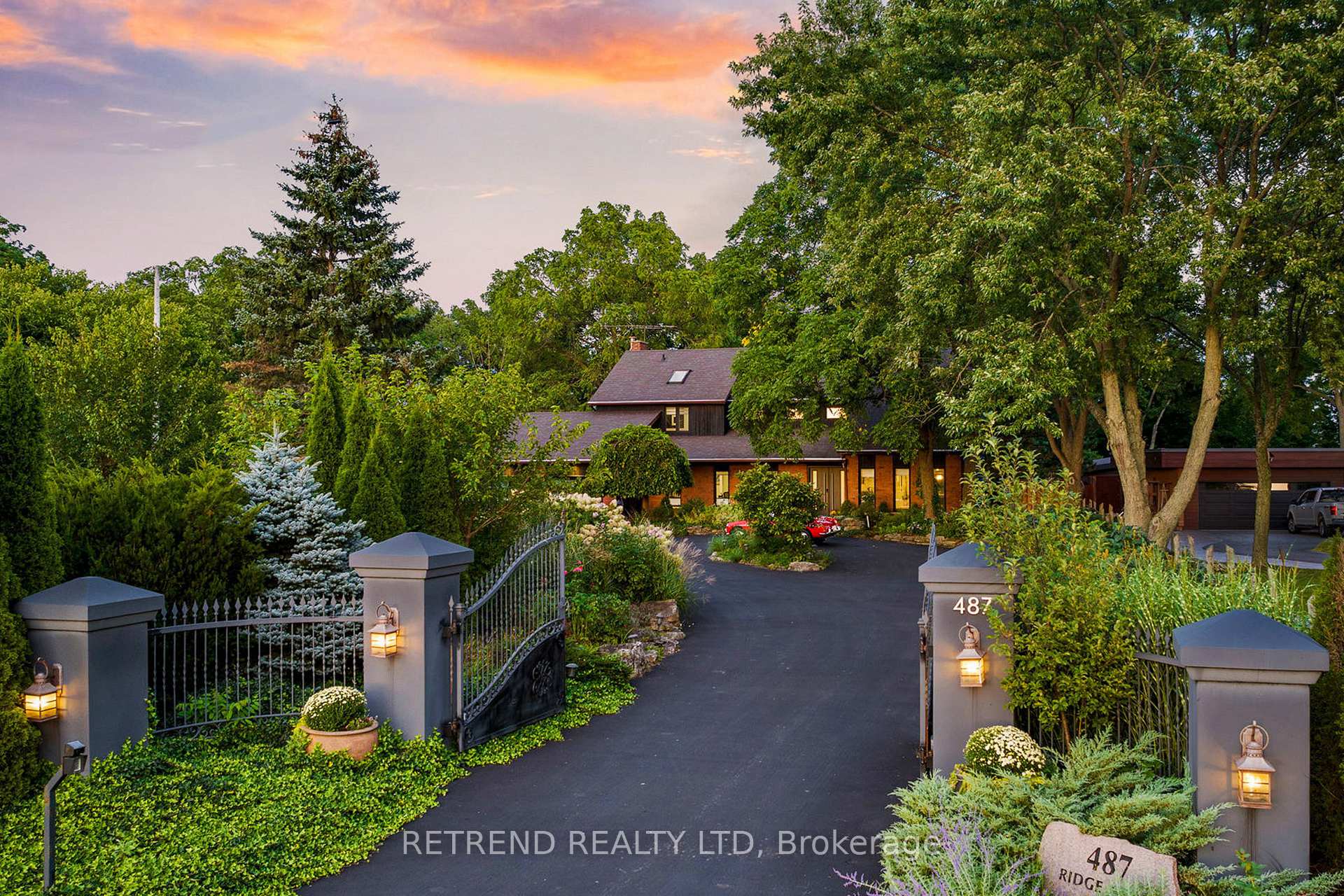 Photo 1 of 487 Ridge Road E, Grimsby, Grimsby Escarpment — HOMEH