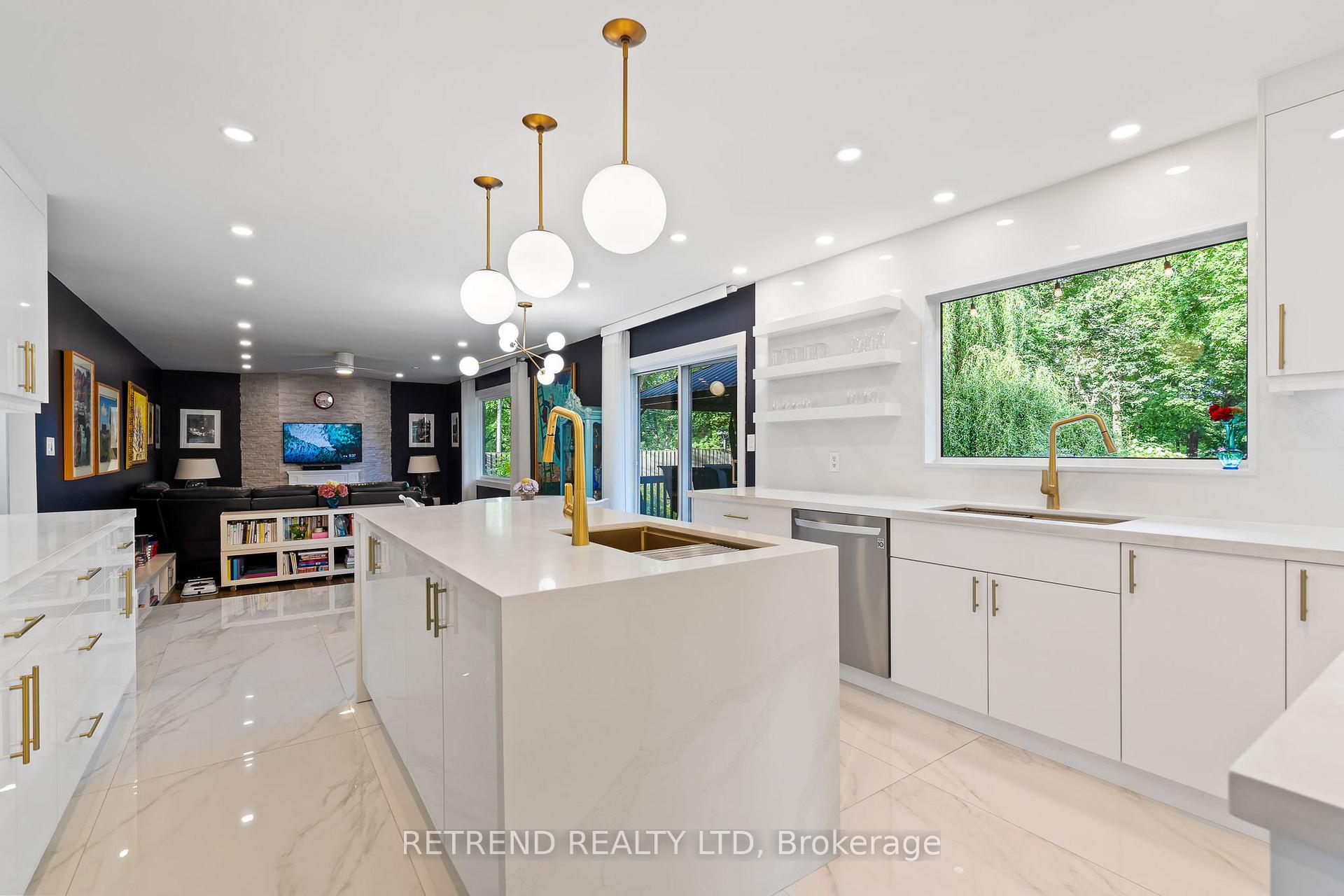 Photo 5 of 487 Ridge Road E, Grimsby, Grimsby Escarpment — HOMEH