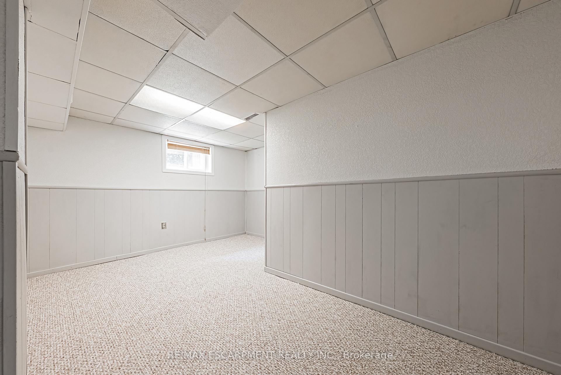 Photo 35 of 972 Kingsway Drive, Burlington, LaSalle — HOMEH