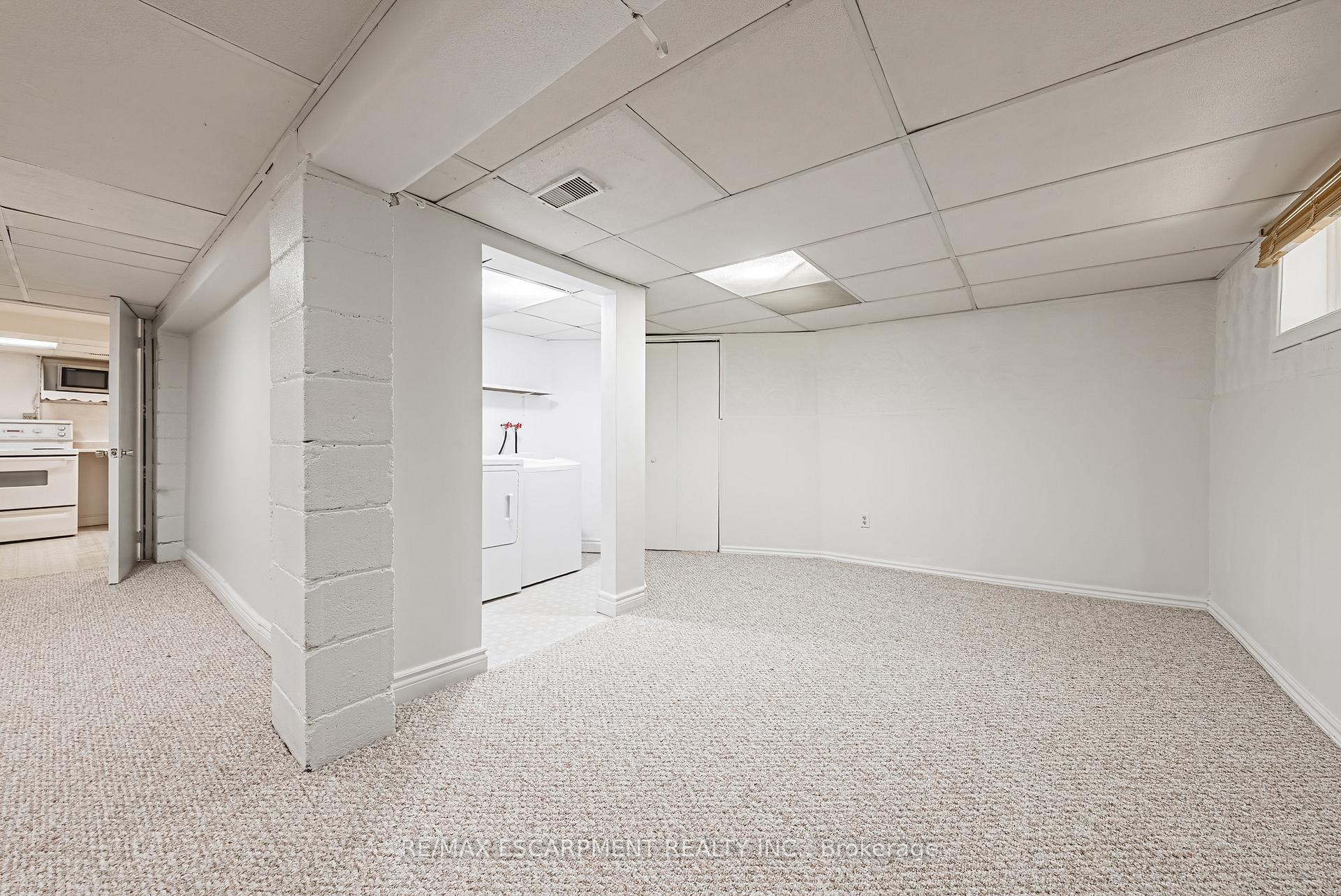 Photo 37 of 972 Kingsway Drive, Burlington, LaSalle — HOMEH