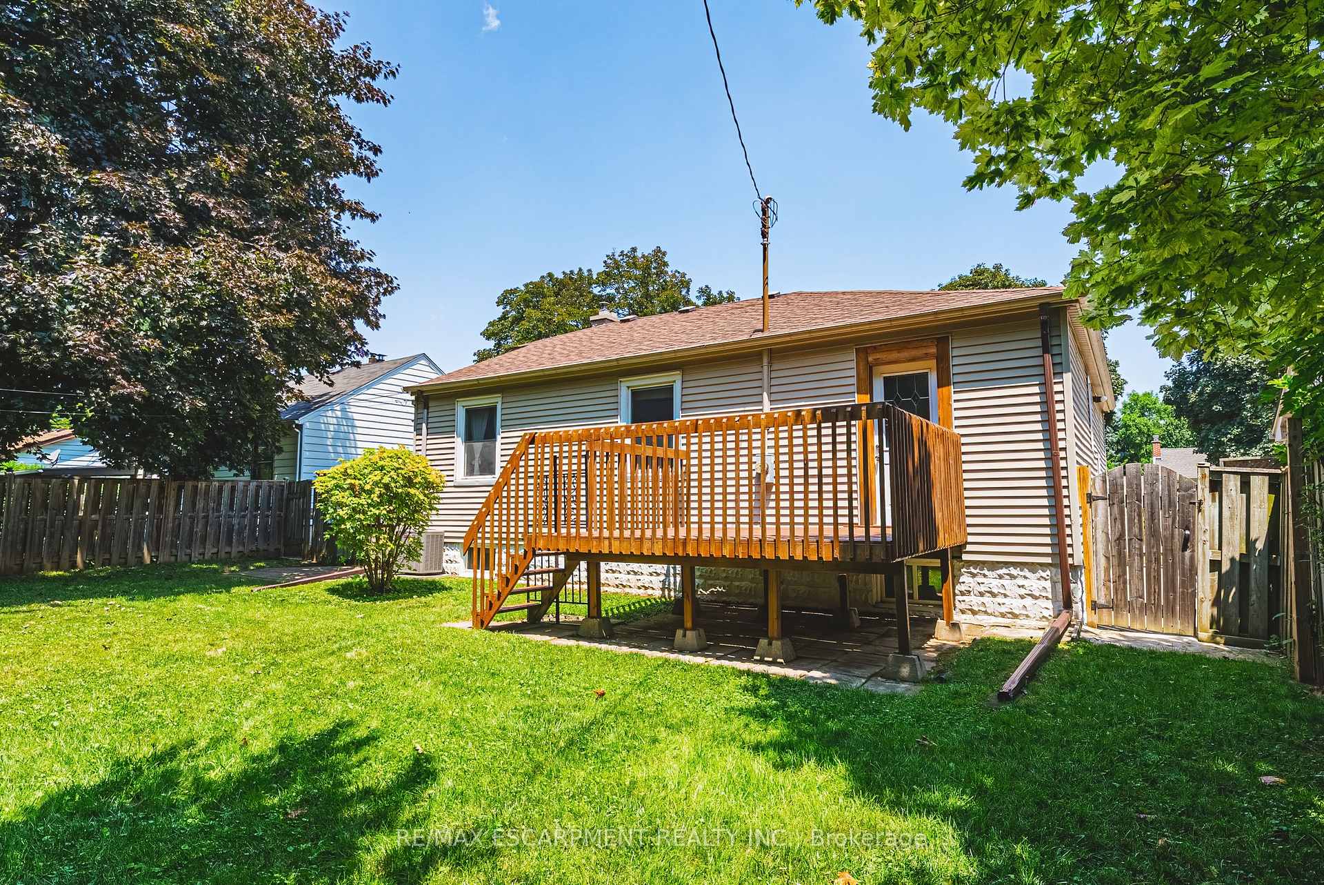 Photo 40 of 972 Kingsway Drive, Burlington, LaSalle — HOMEH