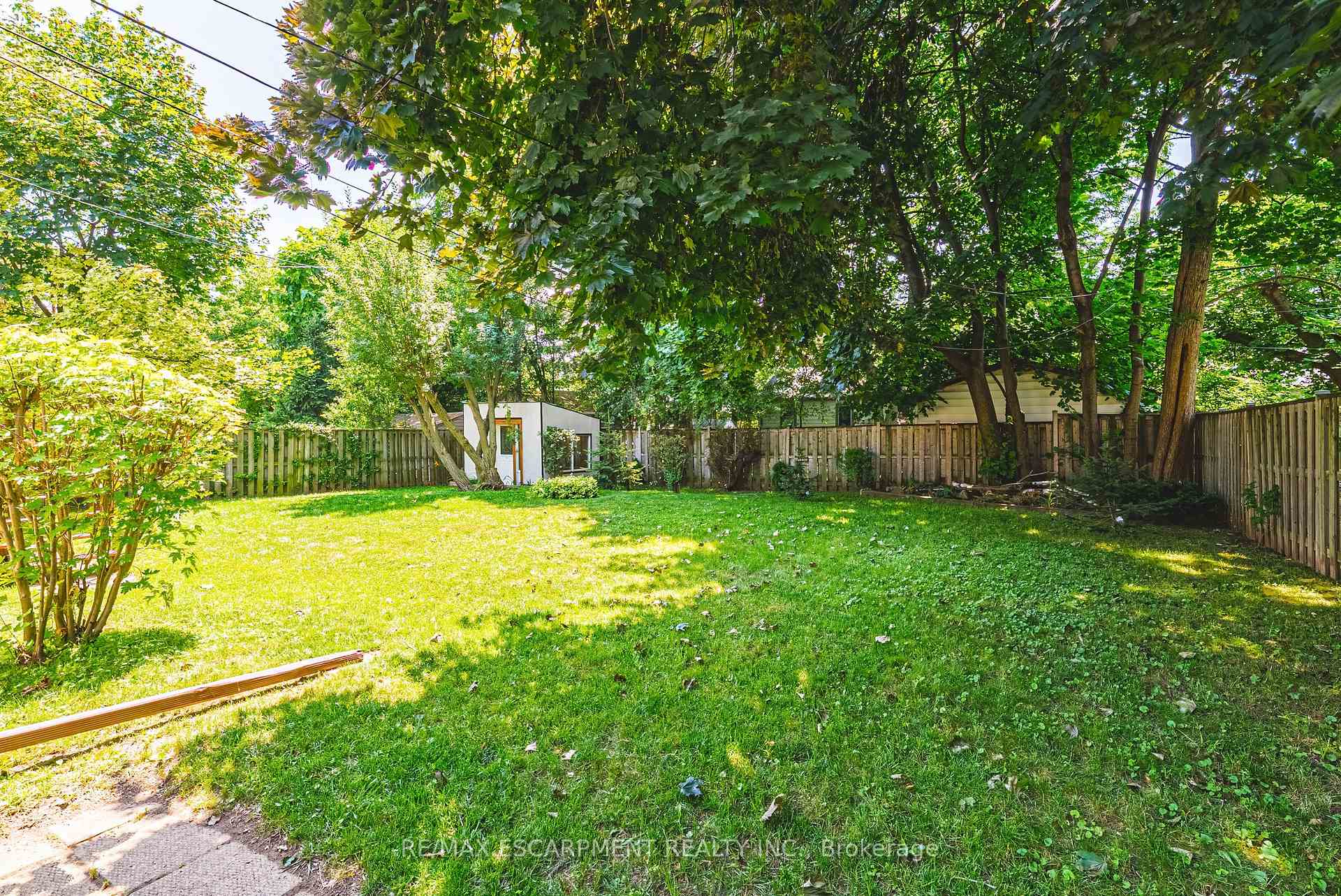 Photo 42 of 972 Kingsway Drive, Burlington, LaSalle — HOMEH