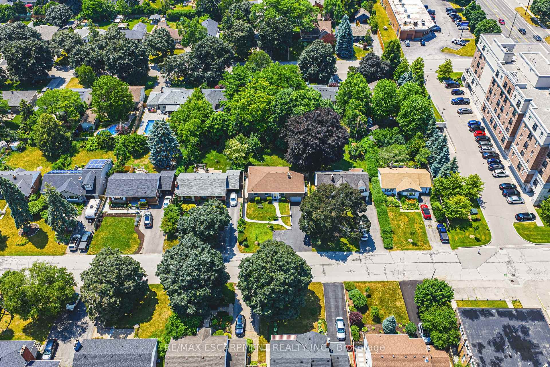 Photo 45 of 972 Kingsway Drive, Burlington, LaSalle — HOMEH
