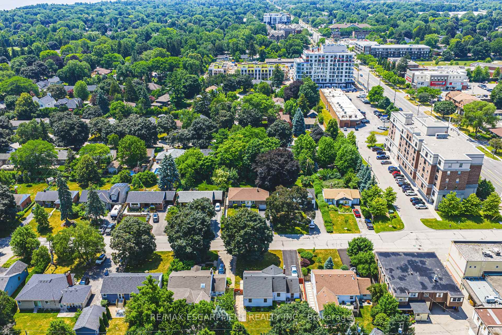 Photo 46 of 972 Kingsway Drive, Burlington, LaSalle — HOMEH
