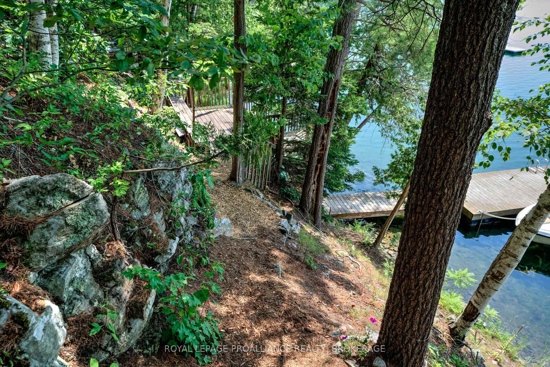 Photo 8 of 1379 Everett Lane, Frontenac, Frontenac South — HOMEH