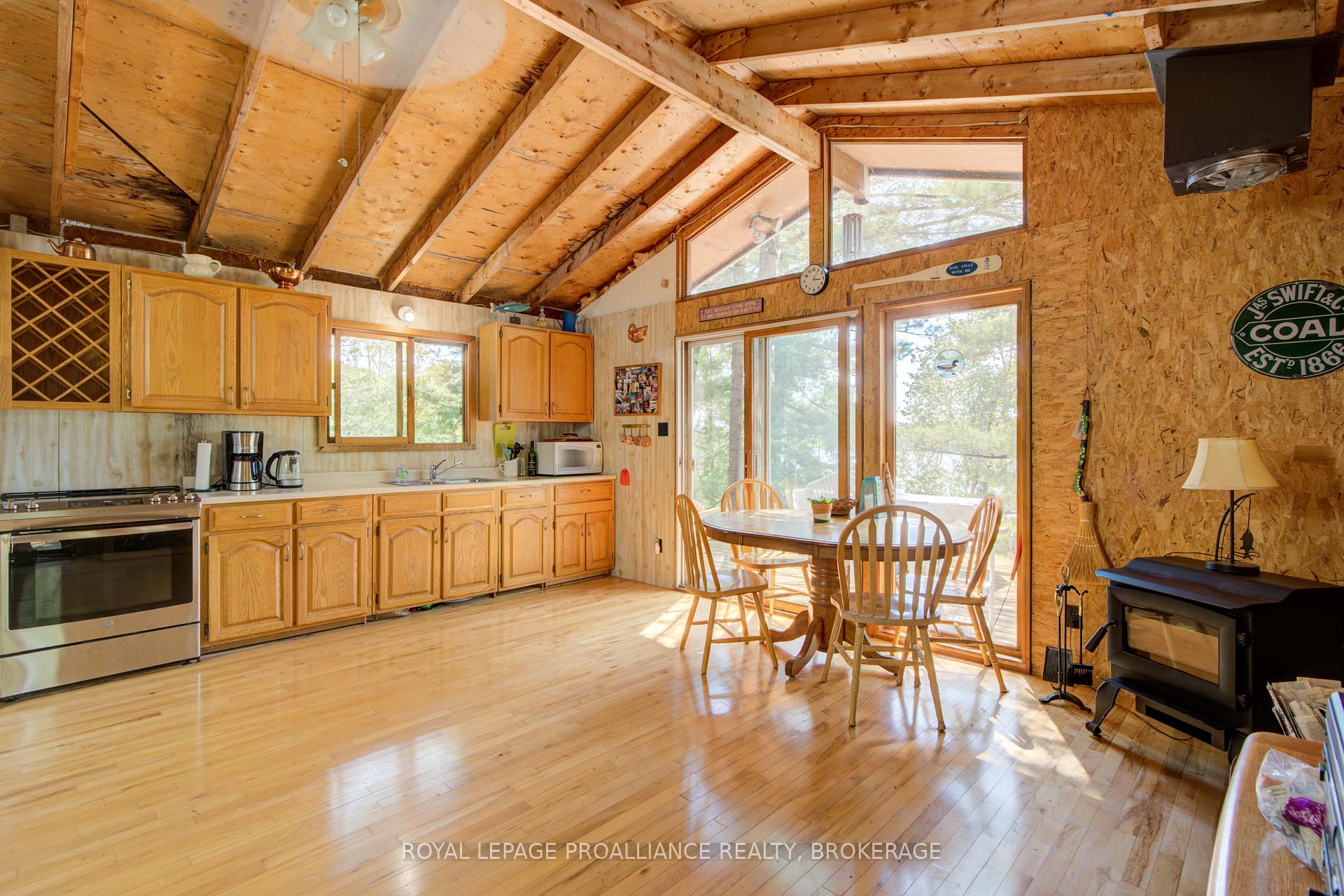 Photo 16 of 1379 Everett Lane, Frontenac, Frontenac South — HOMEH