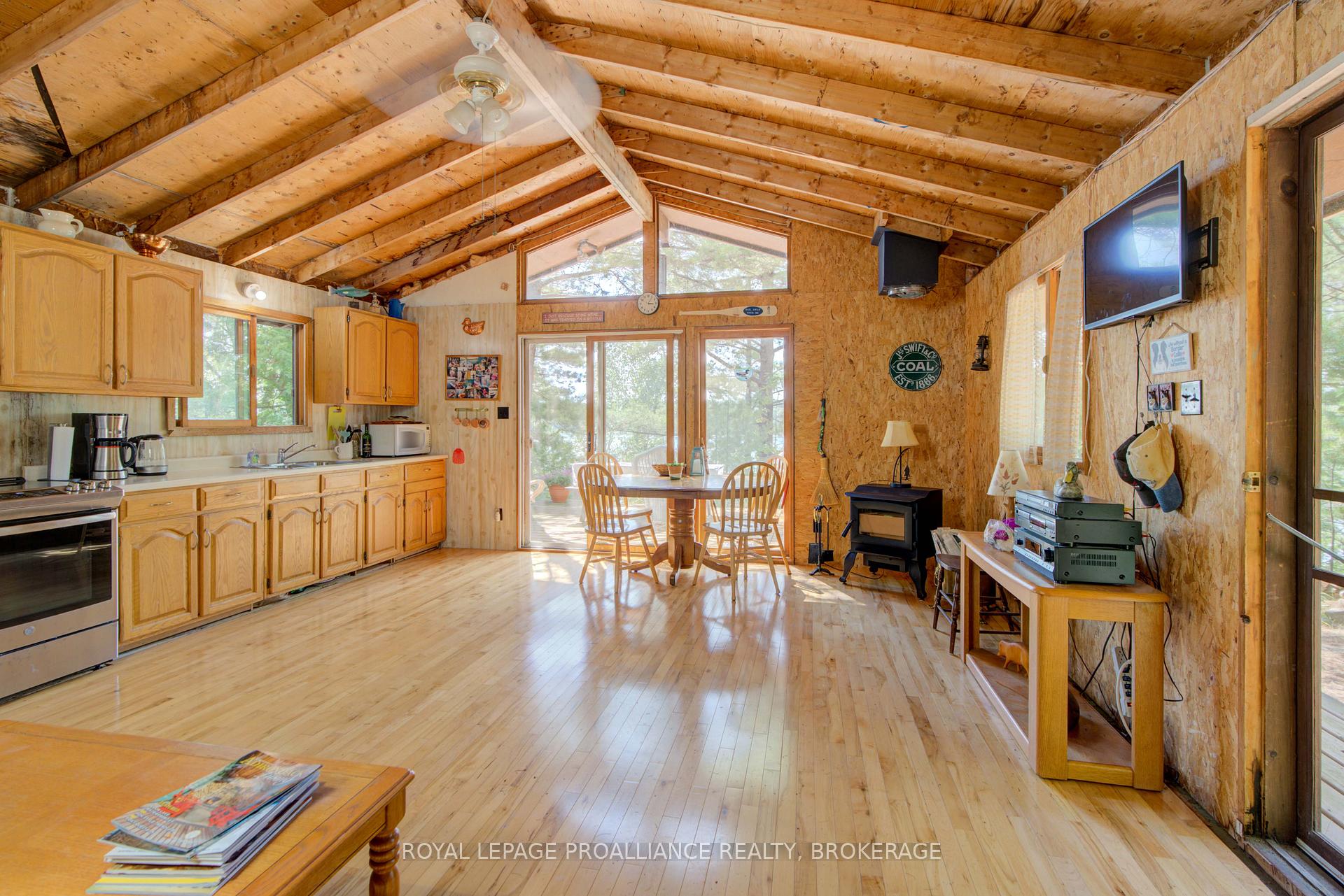 Photo 17 of 1379 Everett Lane, Frontenac, Frontenac South — HOMEH
