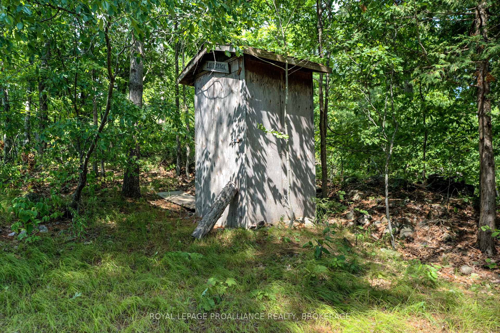 Photo 32 of 1379 Everett Lane, Frontenac, Frontenac South — HOMEH